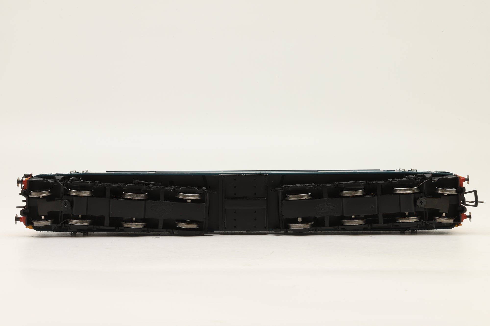 Bachmann OO 32-651 Class 44 Diesel '44008' 'Penyghent' BR Blue