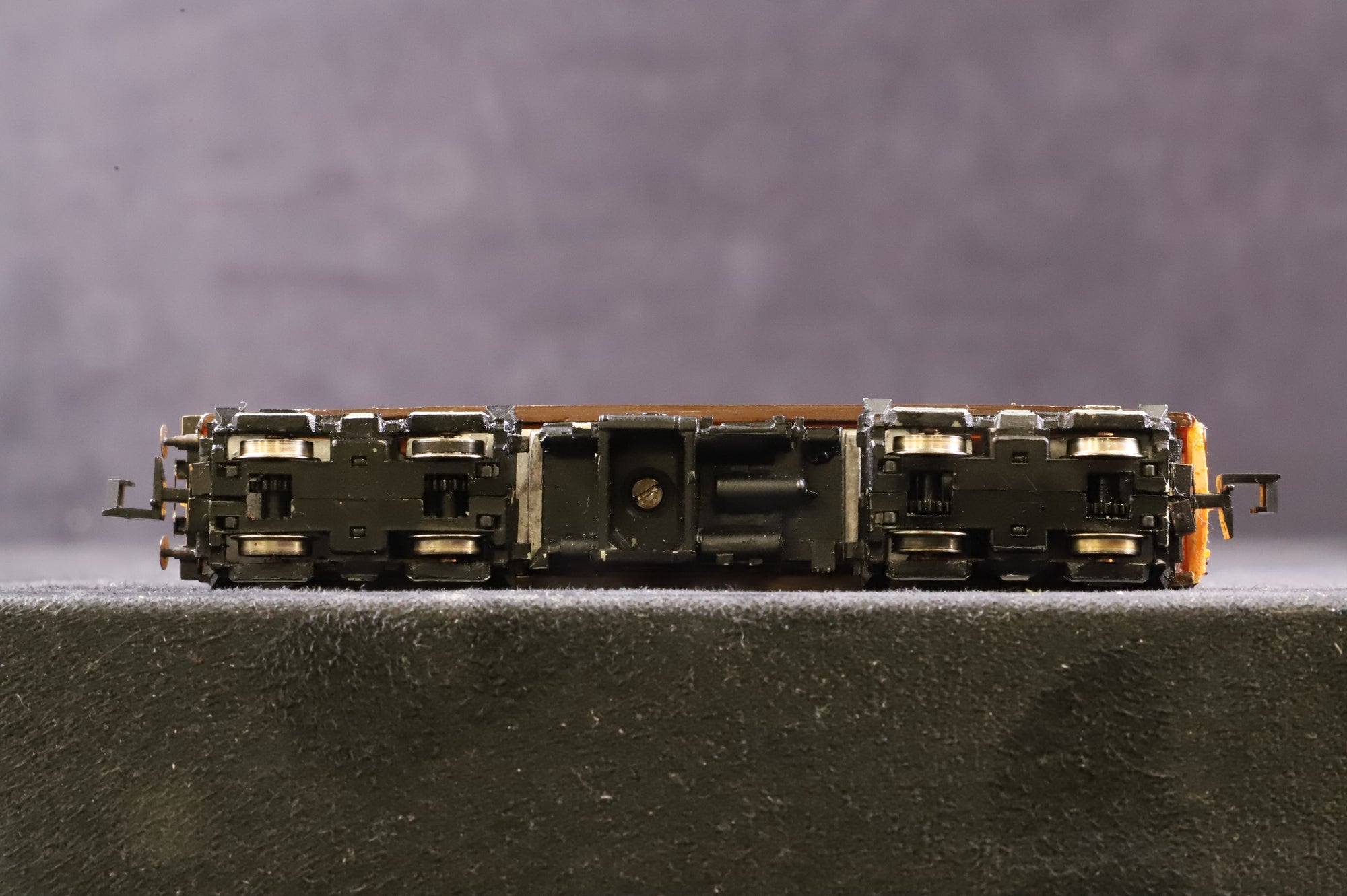 Gaugemaster N Gauge Class 73 73101 'The Royal Alex' in Pullman Livery