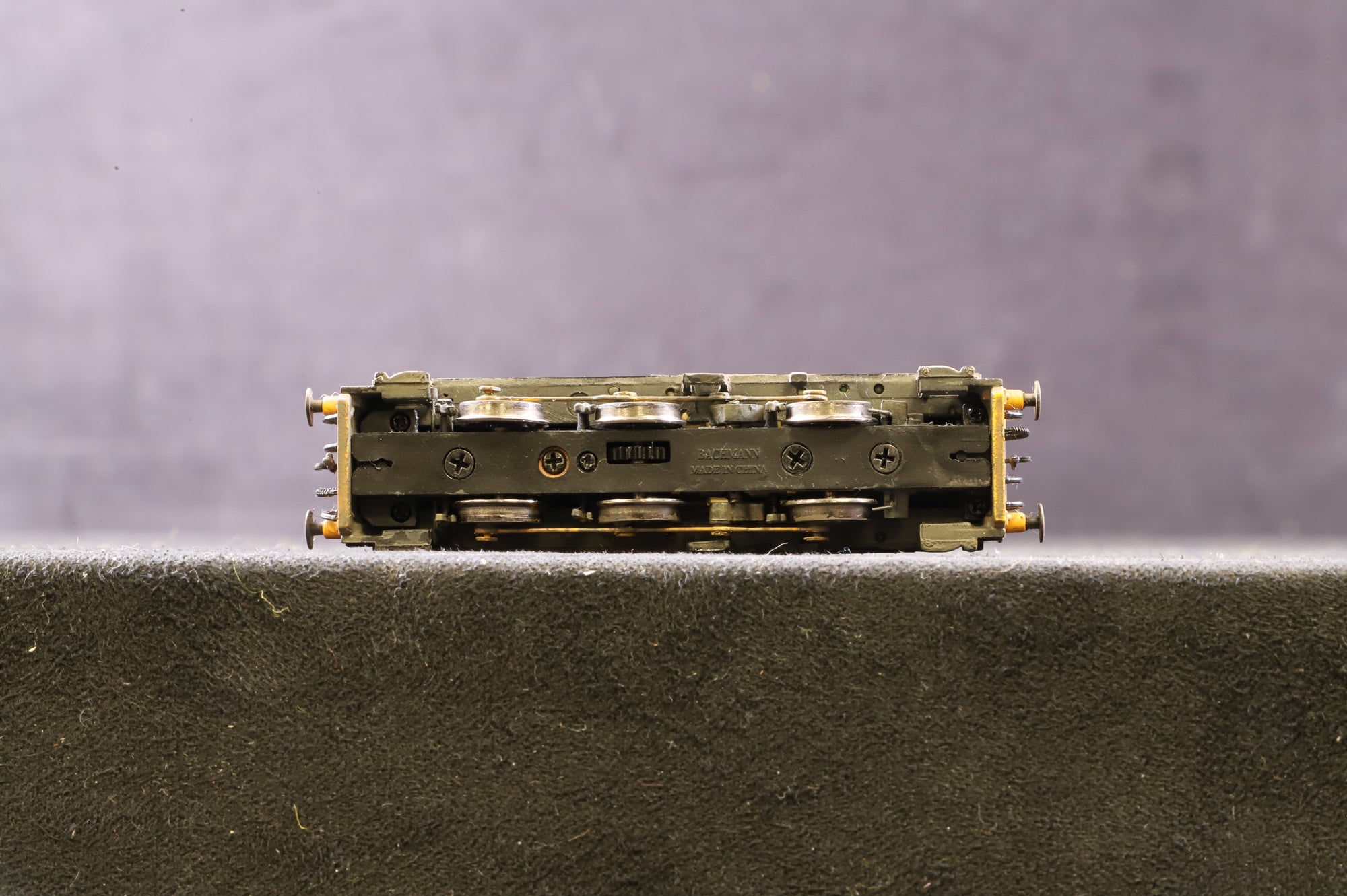 Graham Farish N 372-951 Class 14 Diesel 'D9523' BR Green Wasp Stripes Weathered