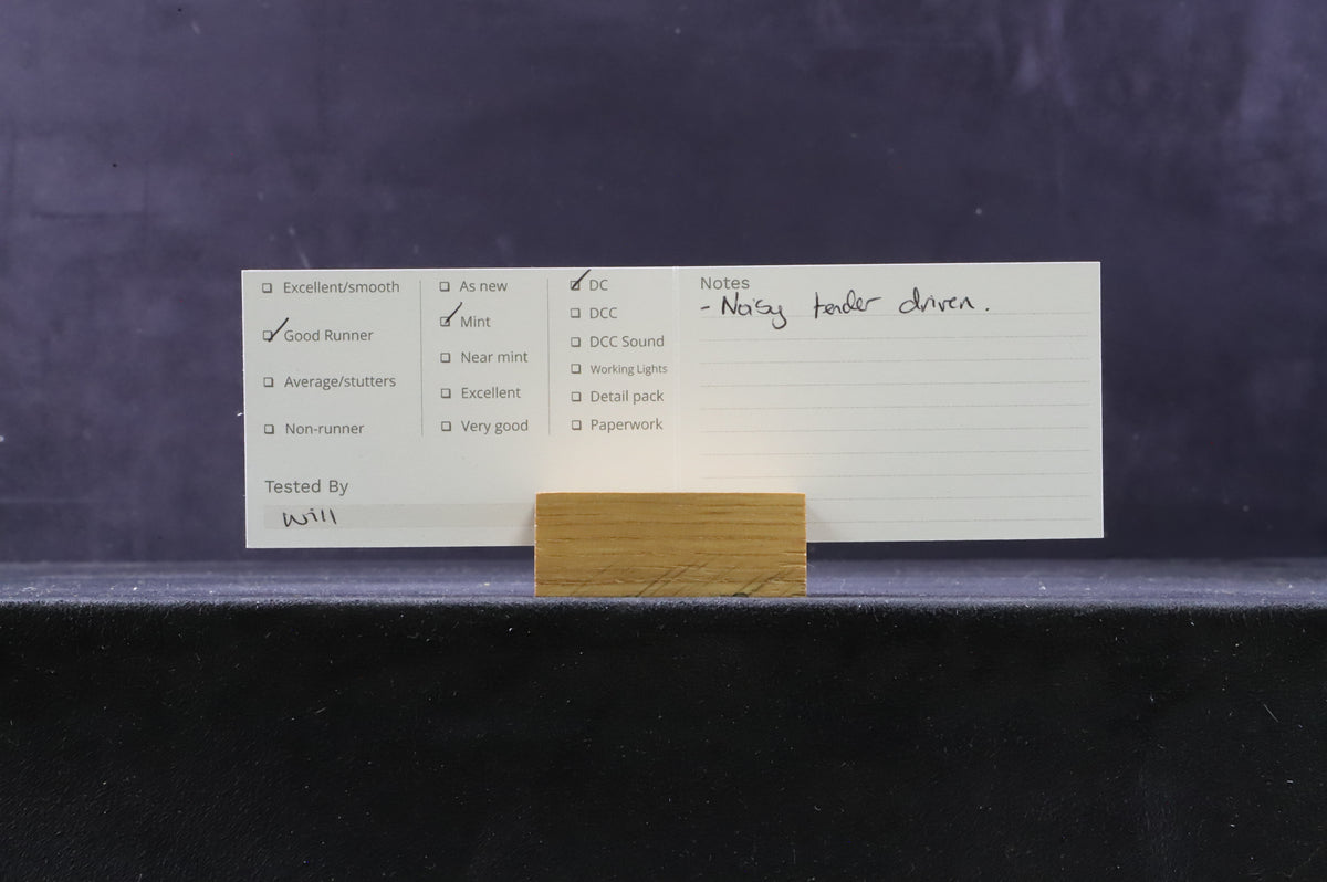 Hornby OO R2265 Class A3 &#39;Humorist&#39; LNER Green