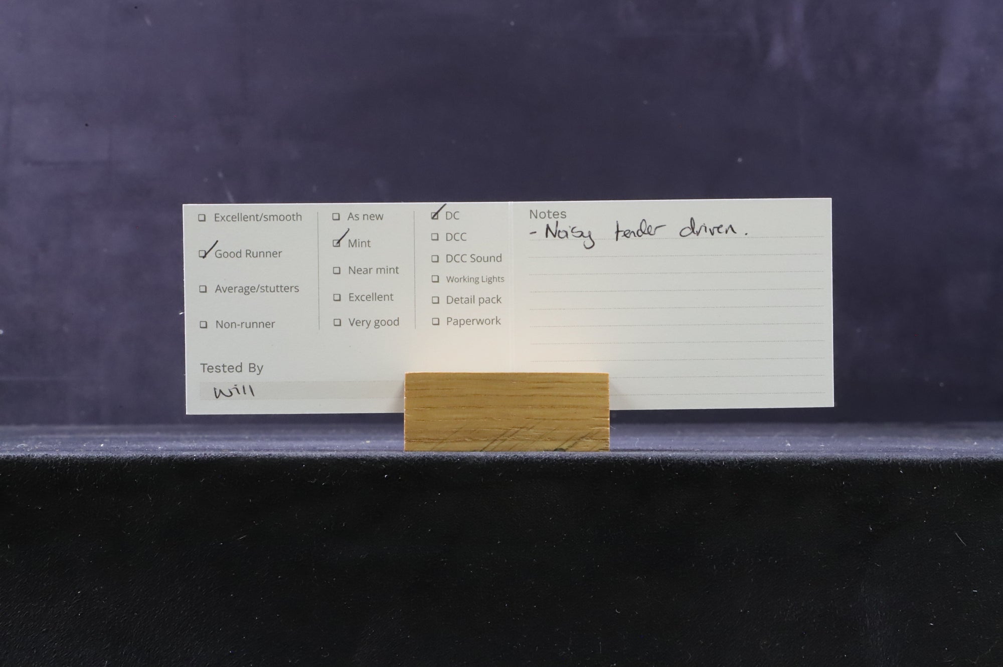 Hornby OO R2265 Class A3 'Humorist' LNER Green