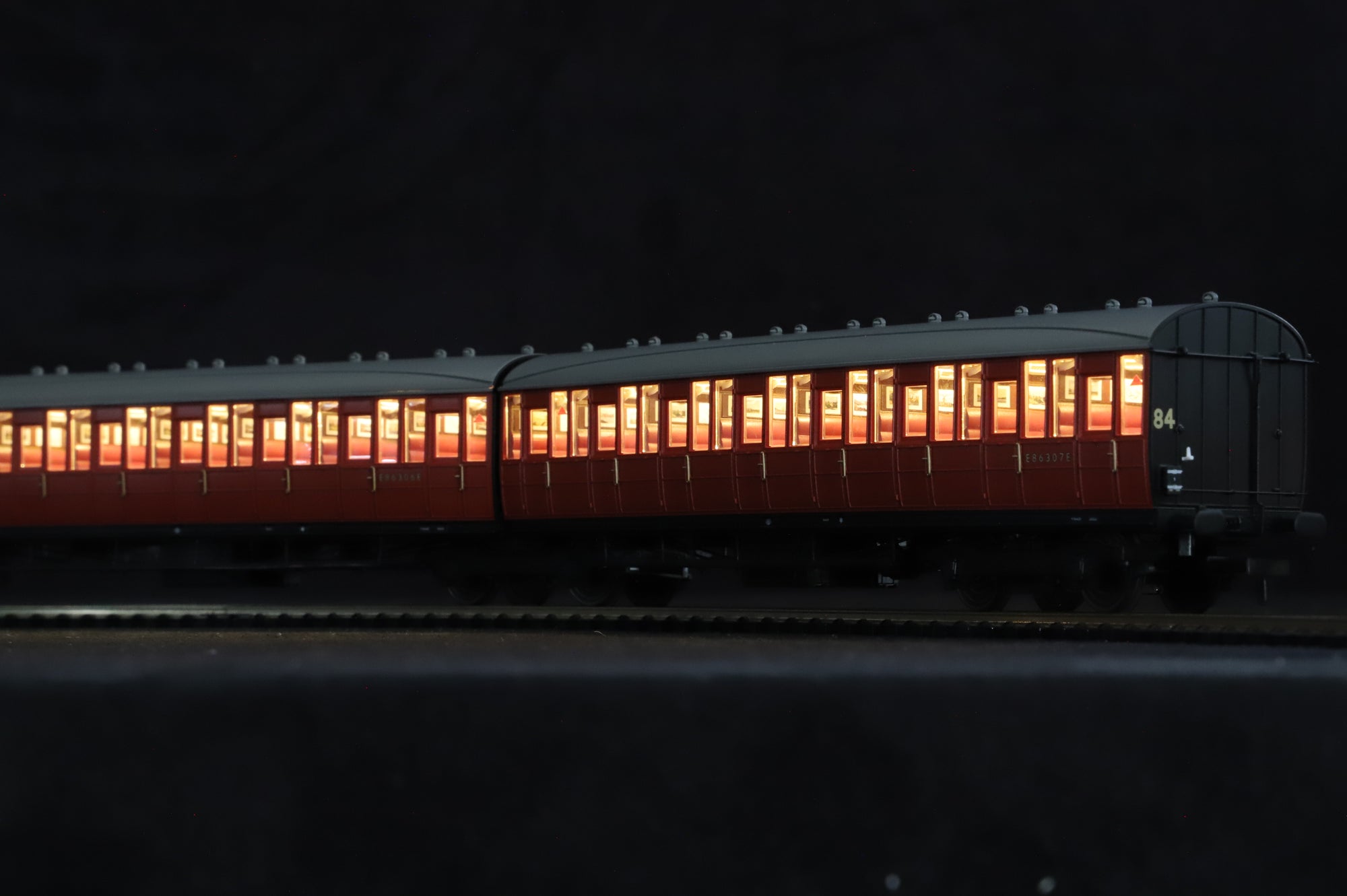 Clark Railworks OO Gauge C2002A Quad Art Set No. 84, BR Crimson