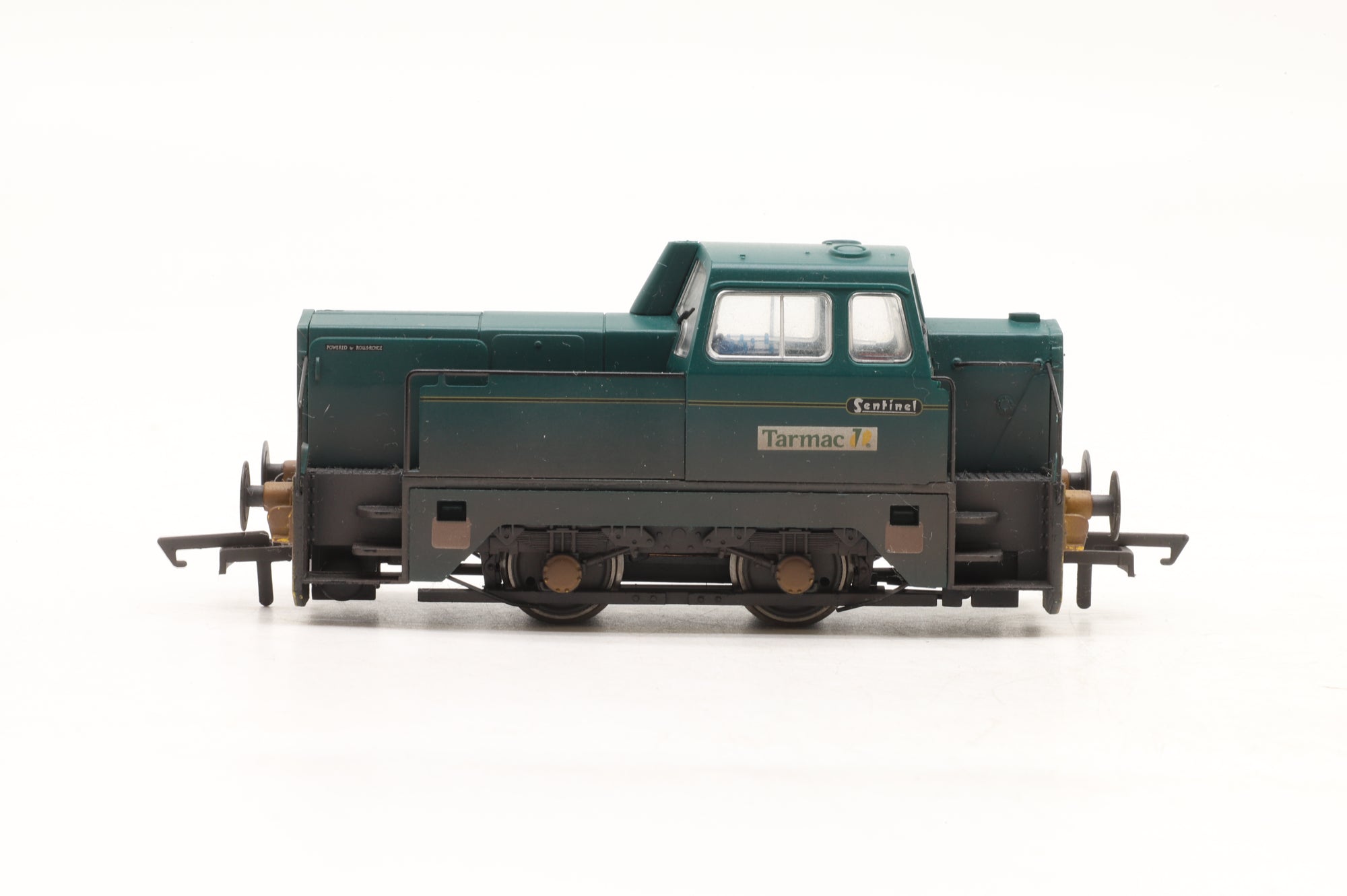 Hornby OO R3180 Sentinel 4wDM Shunter in Tarmac Green – Weathered