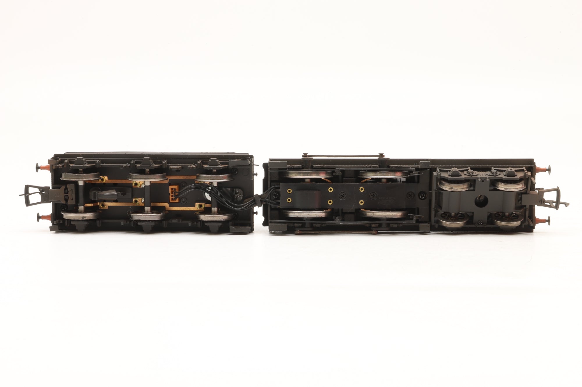 Bachmann OO 31-085 GWR 3200 Class '9022' BR Black E/C Weathered
