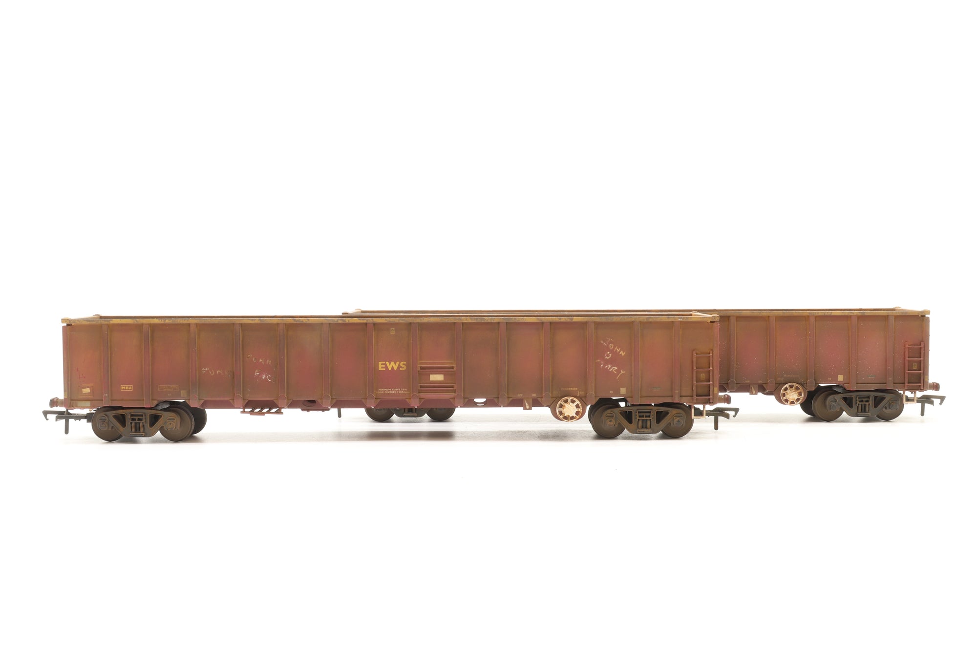 Bachmann OO Rake of 8x EWS MBA Wagons – Weathered
