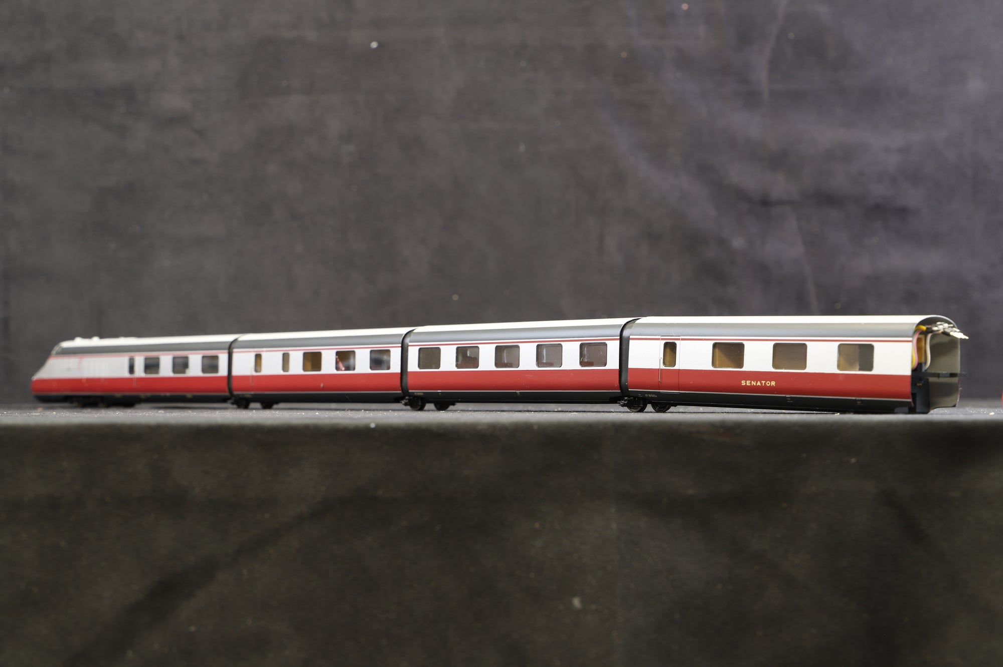 Weinert Modellbau HO Senator 7-Teilig 4623 RP25 Gleichstrom Ausführung Faulhaber-Motor