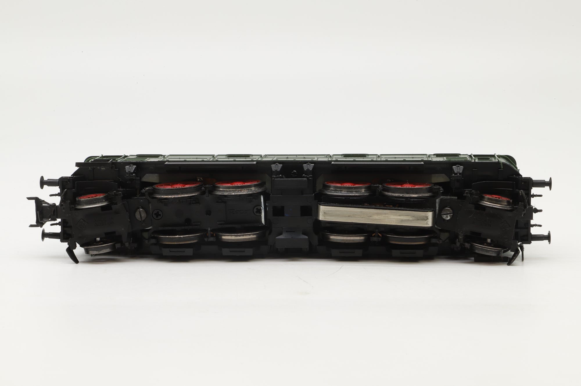 Roco HO 69622 E16 Overhead Electric Locomotive DR 3 Rail DCC Fitted