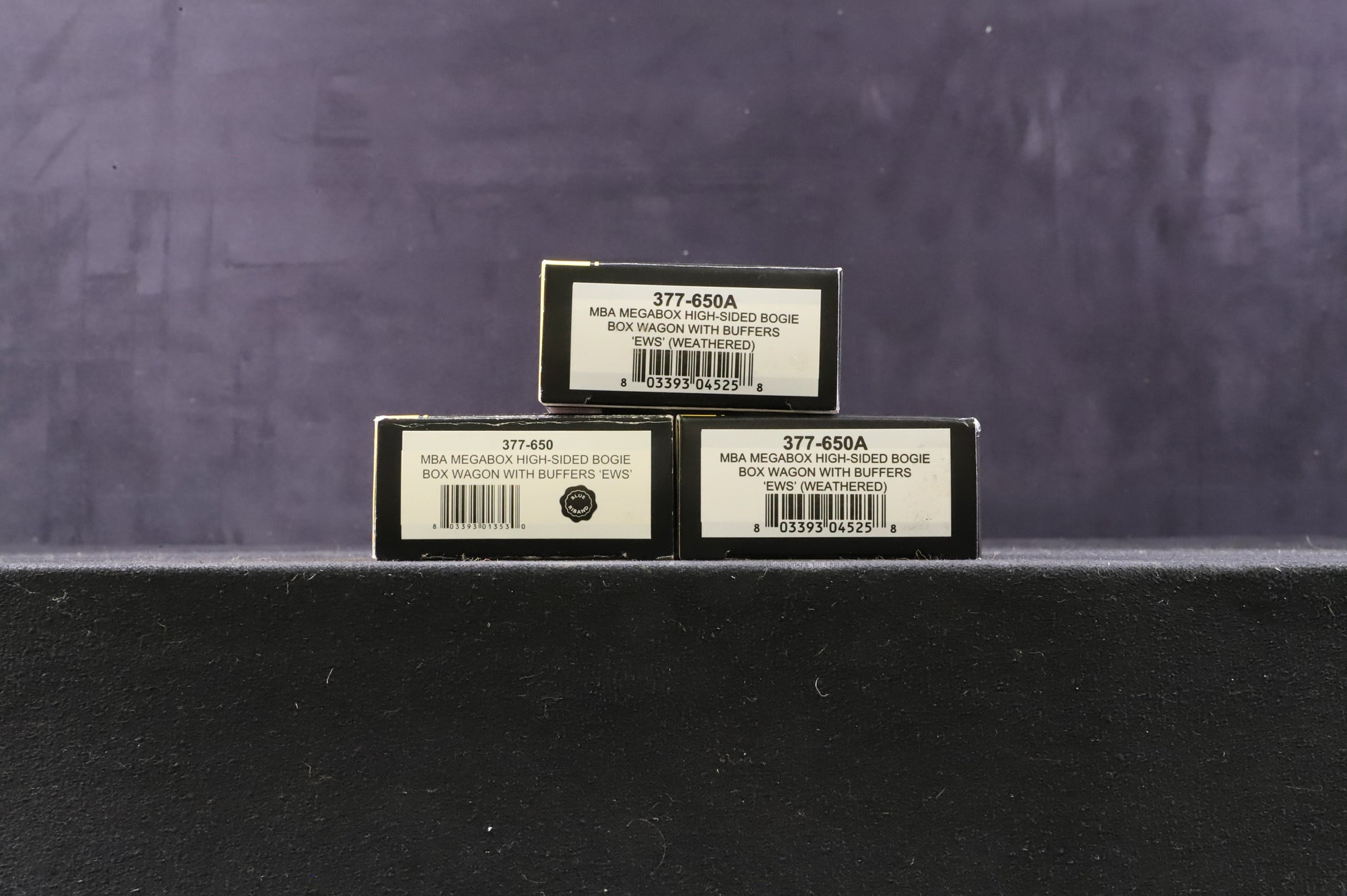 Graham Farish N Rake of 3 MBA Megabox High-Sided Bogie Box Wagons, Inc. 377-650 & 2 x 377-650A