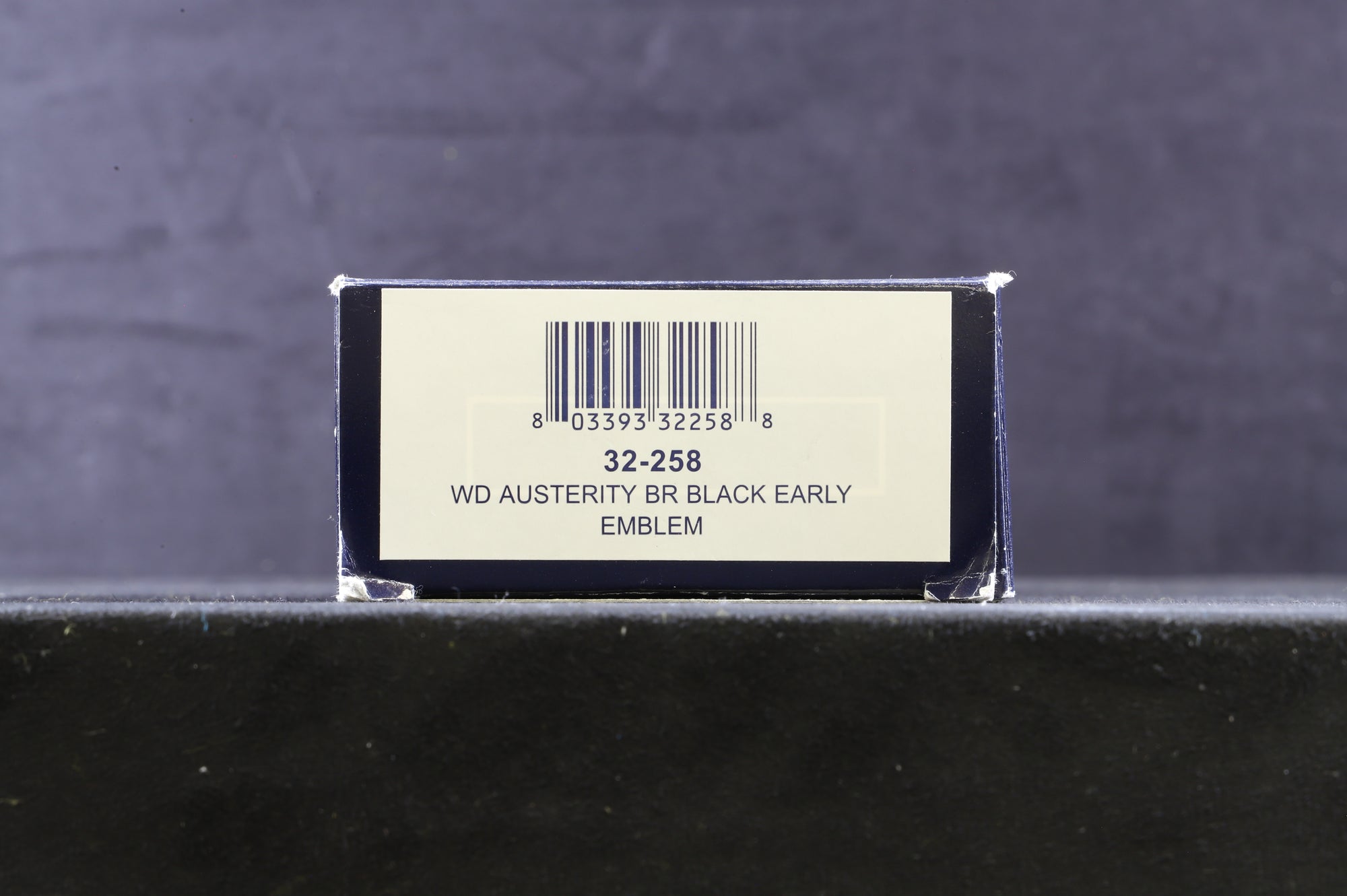 Bachmann OO 32-258 WD Austerity 90423 in BR Black w/ Early Crests