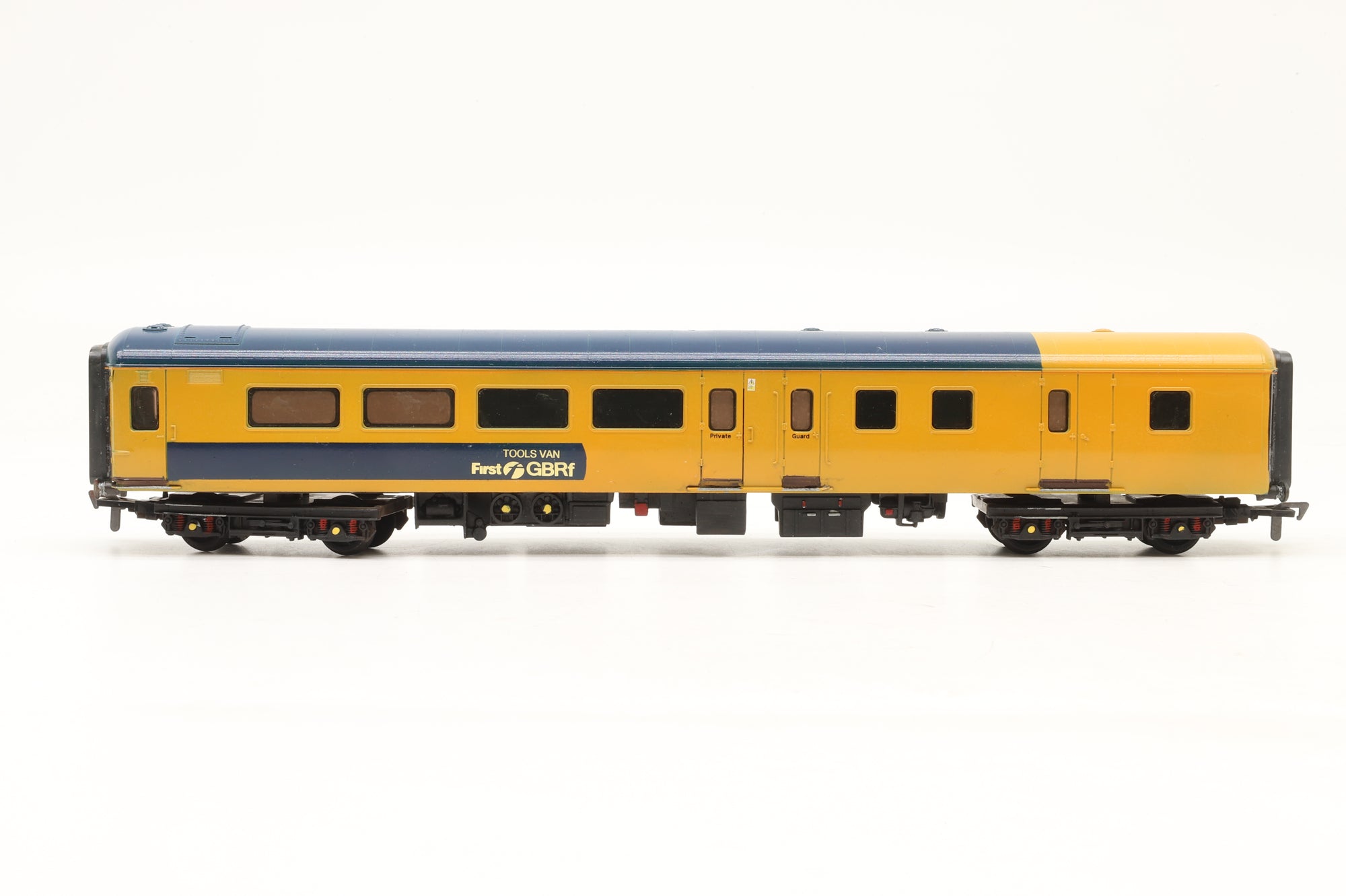 Airfix/Custom OO Rake of 2x Mk2Fs in GBRF Liveries