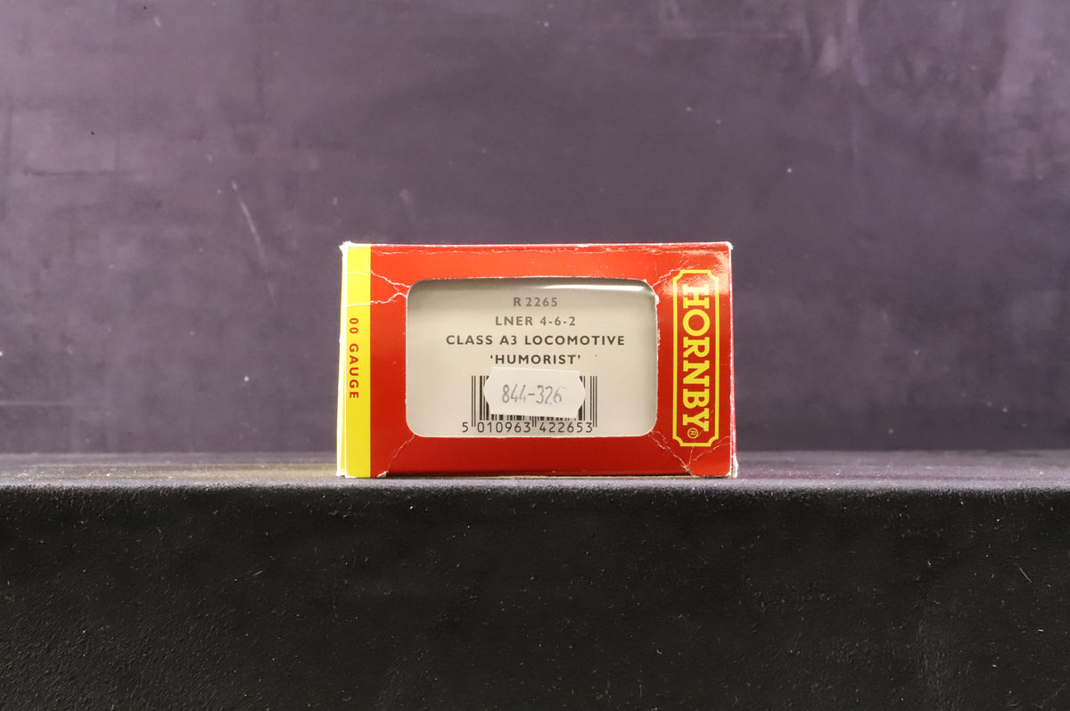Hornby OO R2265 Class A3 &#39;Humorist&#39; LNER Green