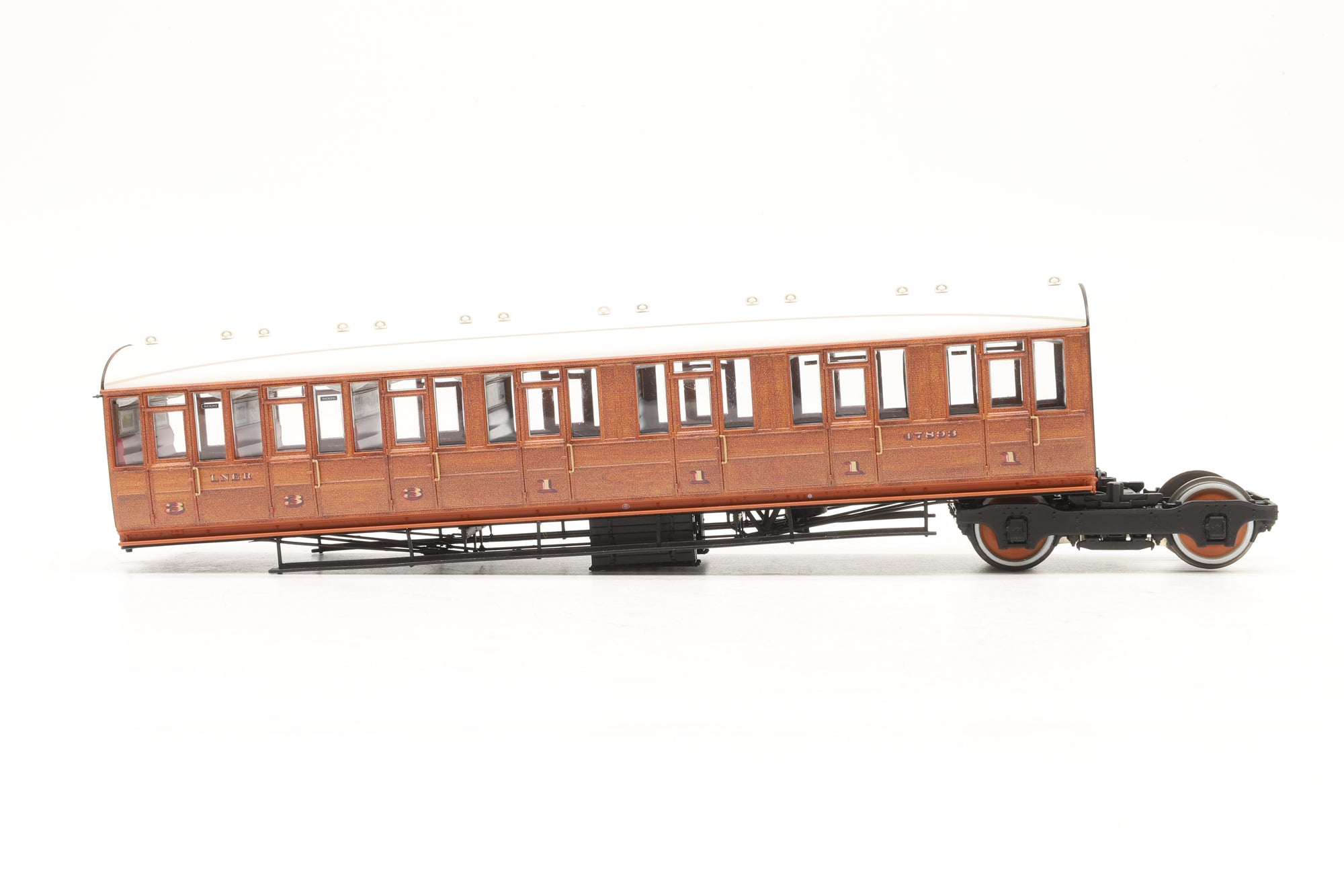 Clark Railworks OO C2000B Quad Art Set No. 90B LNER Teak (Pre-Owned)