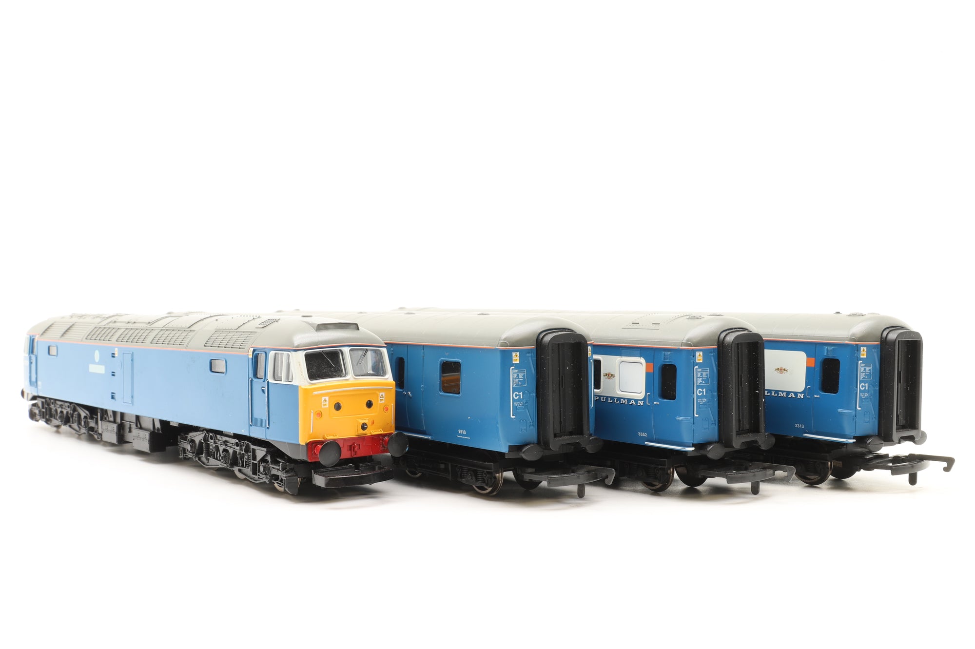 Hornby OO R1093 The Blue Pullman Set Locomotive & Coaches Only