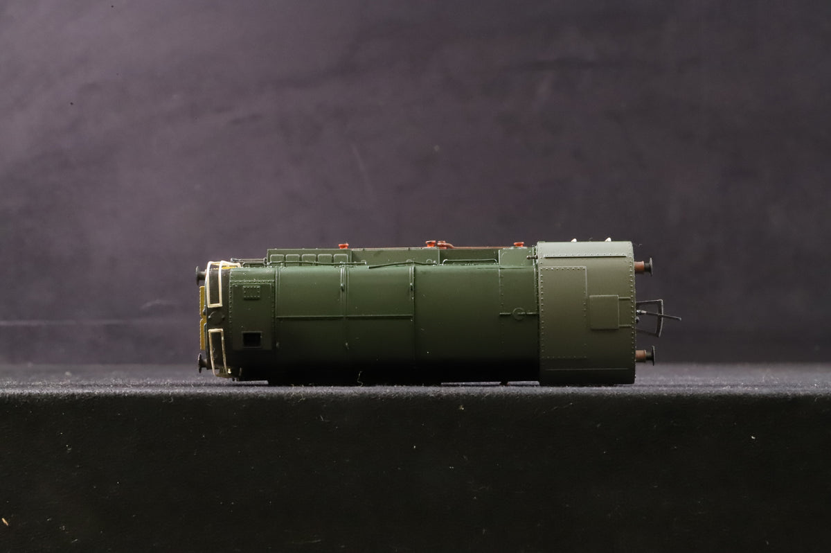 Bachmann OO 32-117 Class 08 D3963 in BR Green w/ Wasp Stripes - Weathered