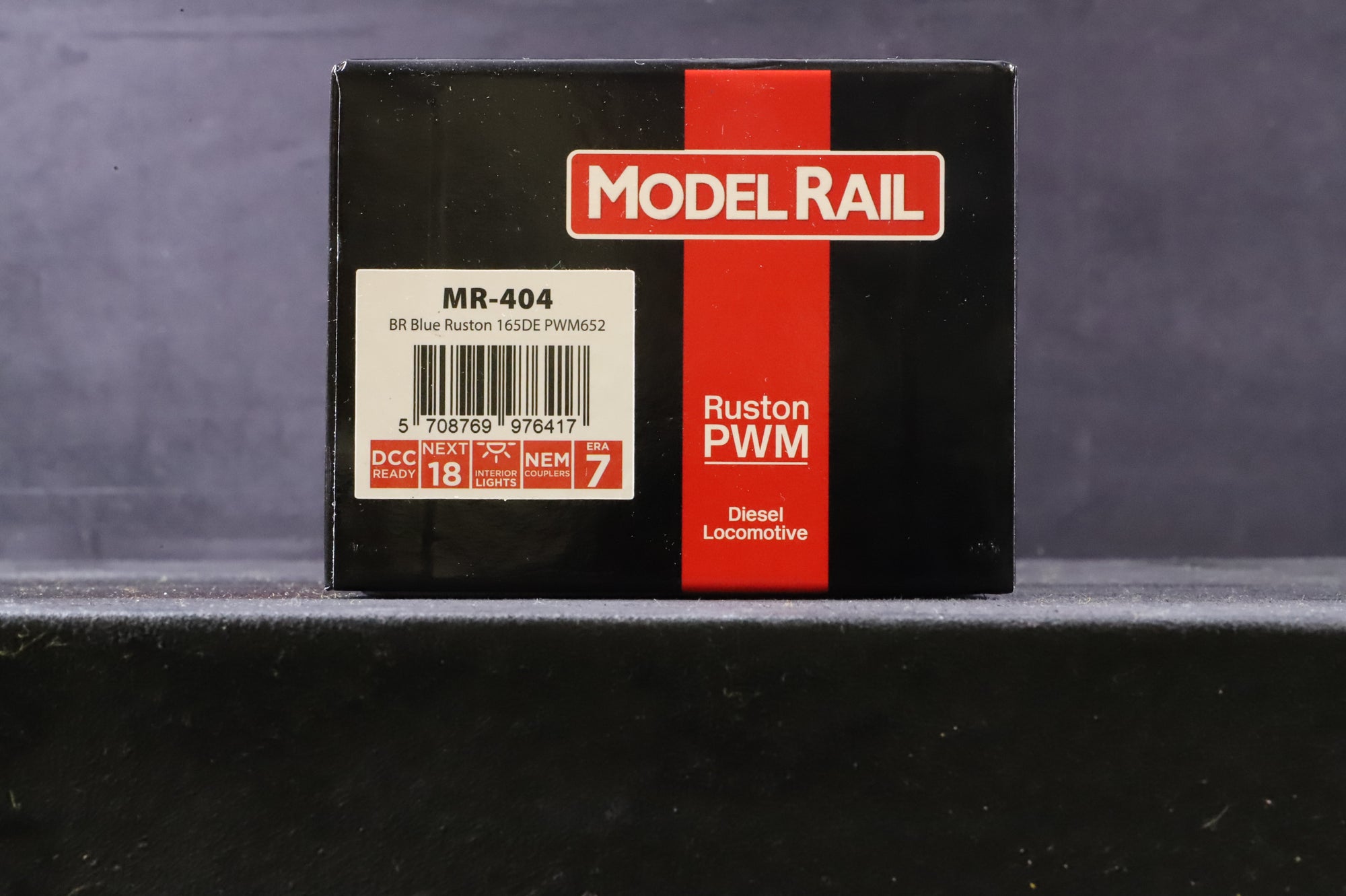 Model Rail OO MR-404 Ruston PWM No.652 in BR Blue w/ Wasp Stripes
