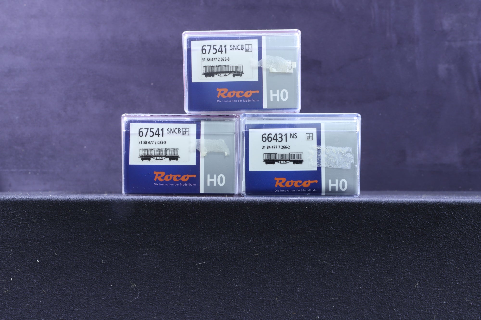 Roco HO Rake of 3 Wagons, Inc. 66431 & 2 x 67541