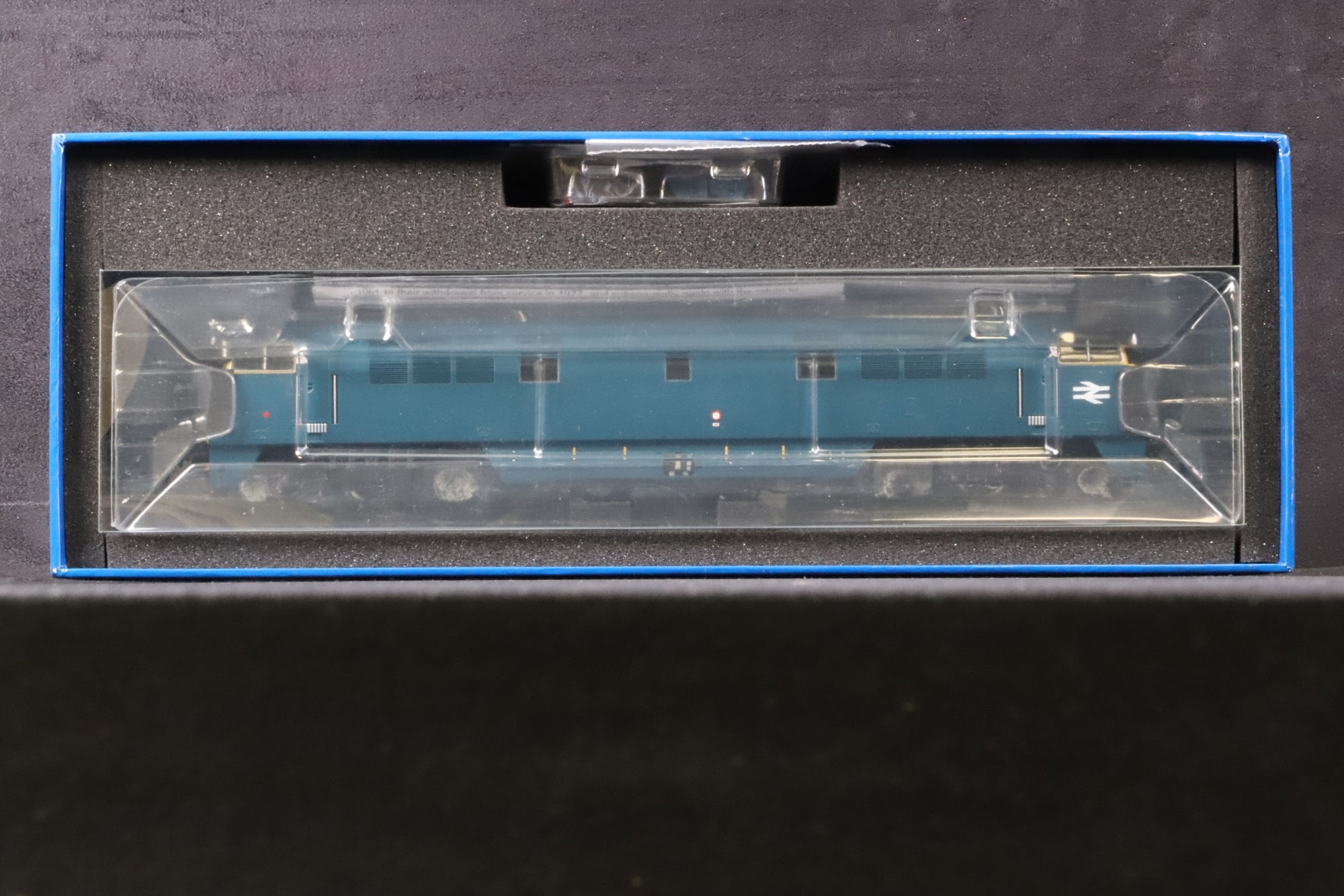 Dapol OO 4D-003-000 Class 52 'D1005' 'Western Venturer' BR Blue Full Yellow Ends