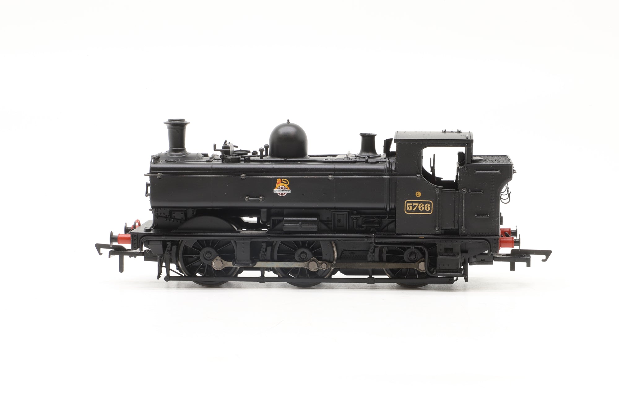 Bachmann OO 32-214 Class 57XX Pannier Tank '5766' BR Black Early Emblem, DCC Fitted