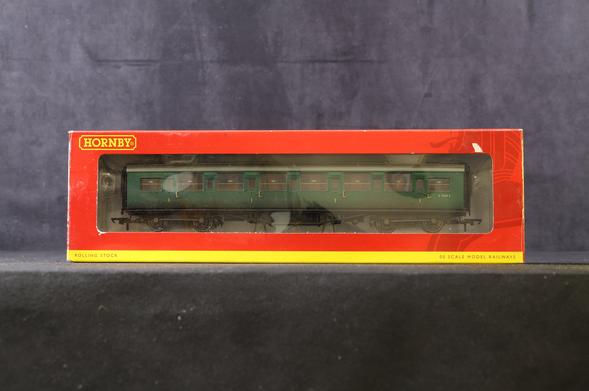 Hornby OO Rake Of 5 BR Maunsell Green Coaches