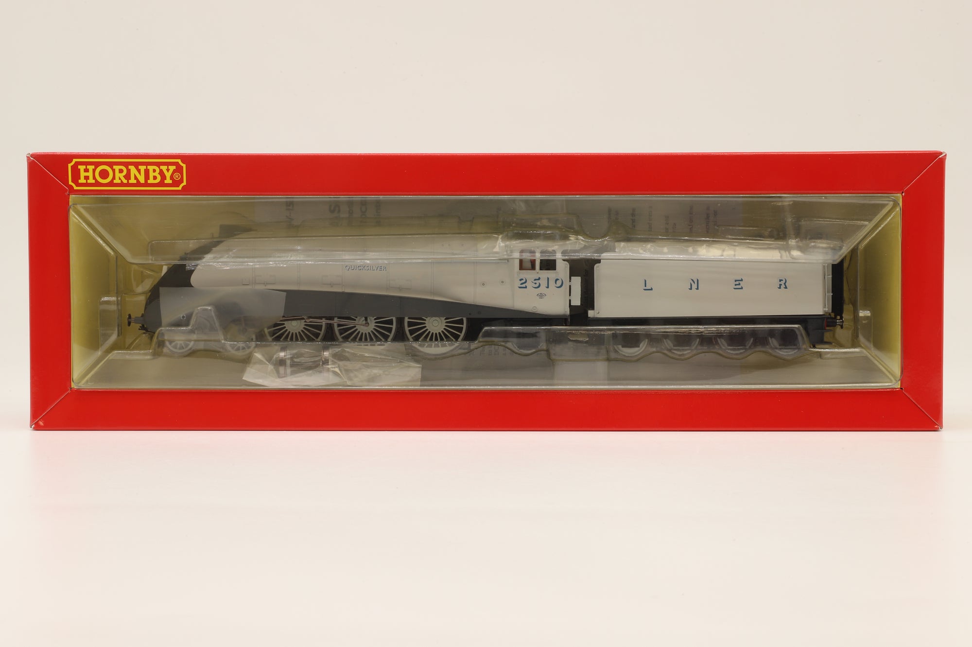 Hornby OO R3307 The Silver Jubilees A4 Class '2510' 'Quicksilver' LNER Silver Ltd Ed 282/ 1000