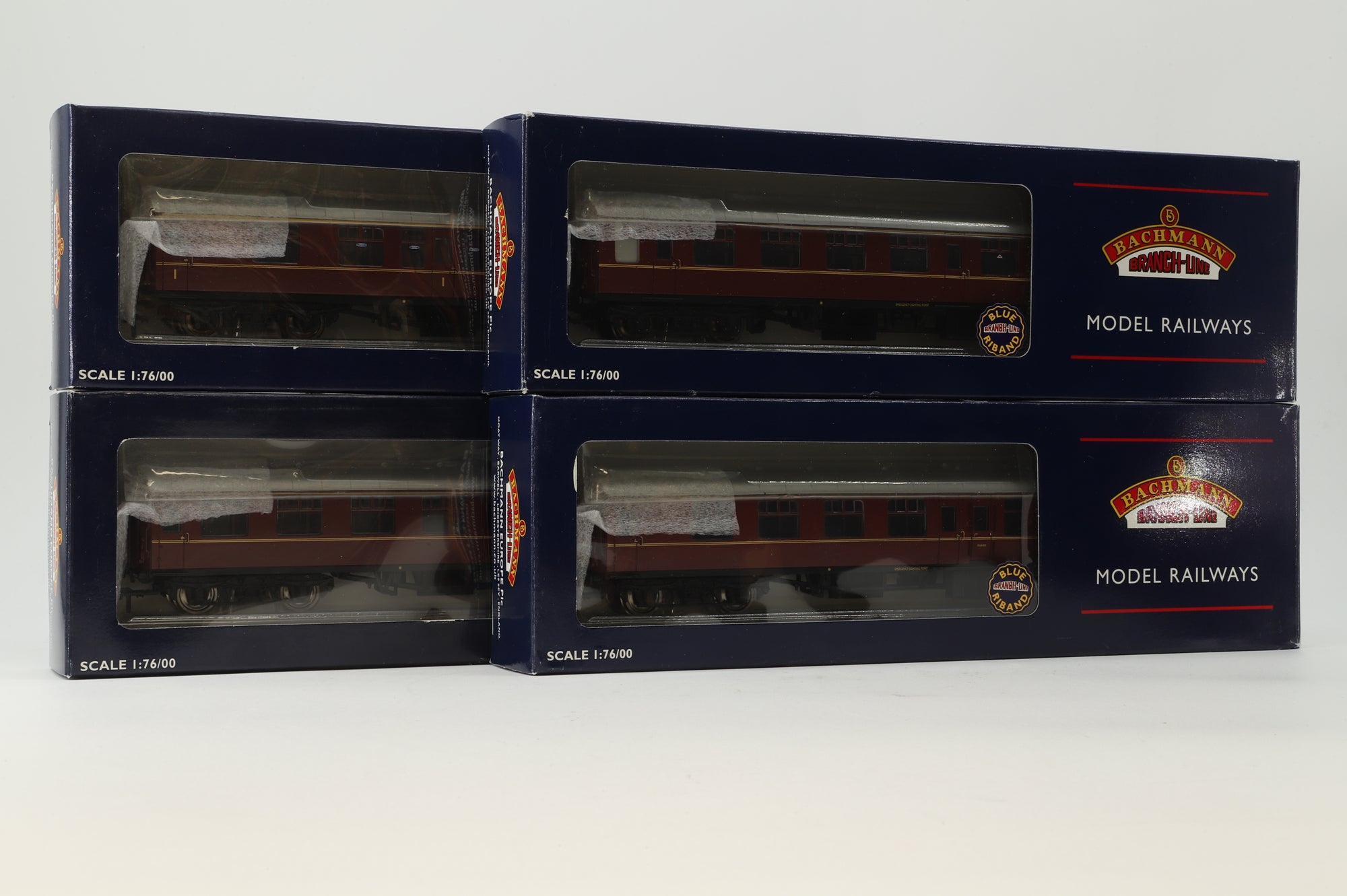 Bachmann OO 39-000W Rake Of 4 BR Mk1 Maroon (WR) 4 Coach Set