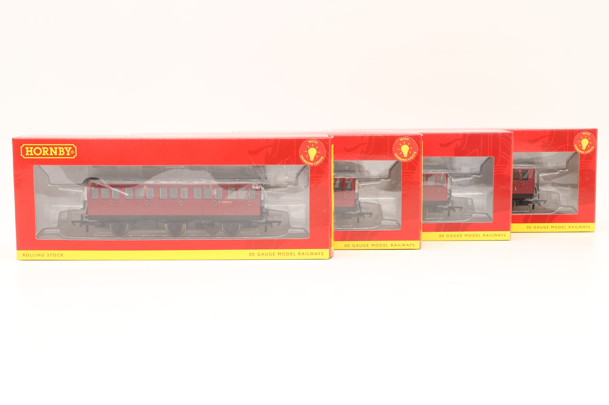 Hornby OO R40123/4/4A/6 Rake of 4x 6 Wheel Coaches in BR(E) Crimson