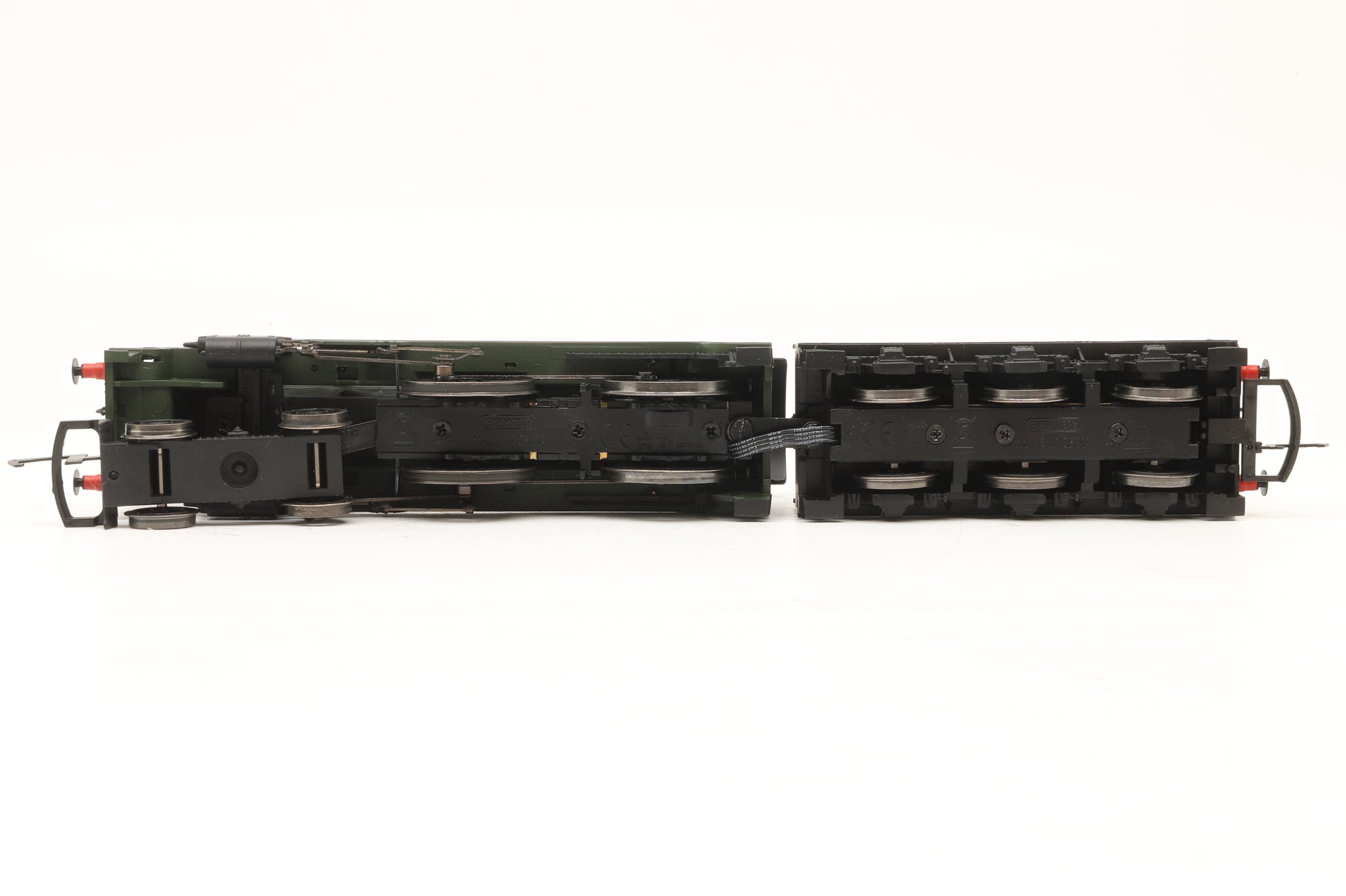 Hornby OO R3586 BR (Early) 4-4-0 Schools Class 'Sevenoaks' No. 30935