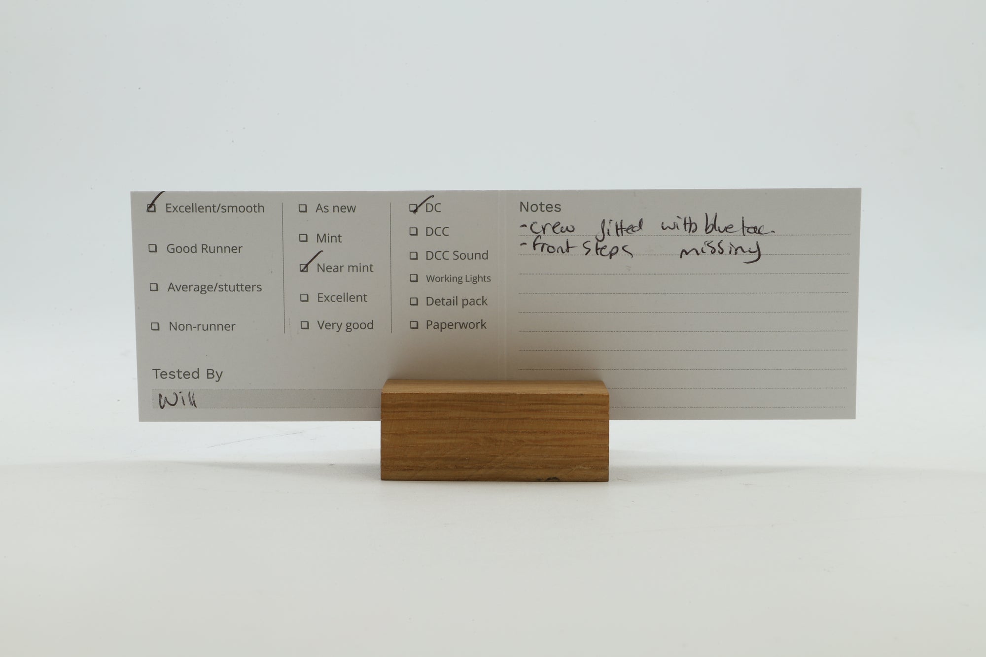 Hornby OO R2229 Class 8F 48154 in BR Black w/ Early Crests