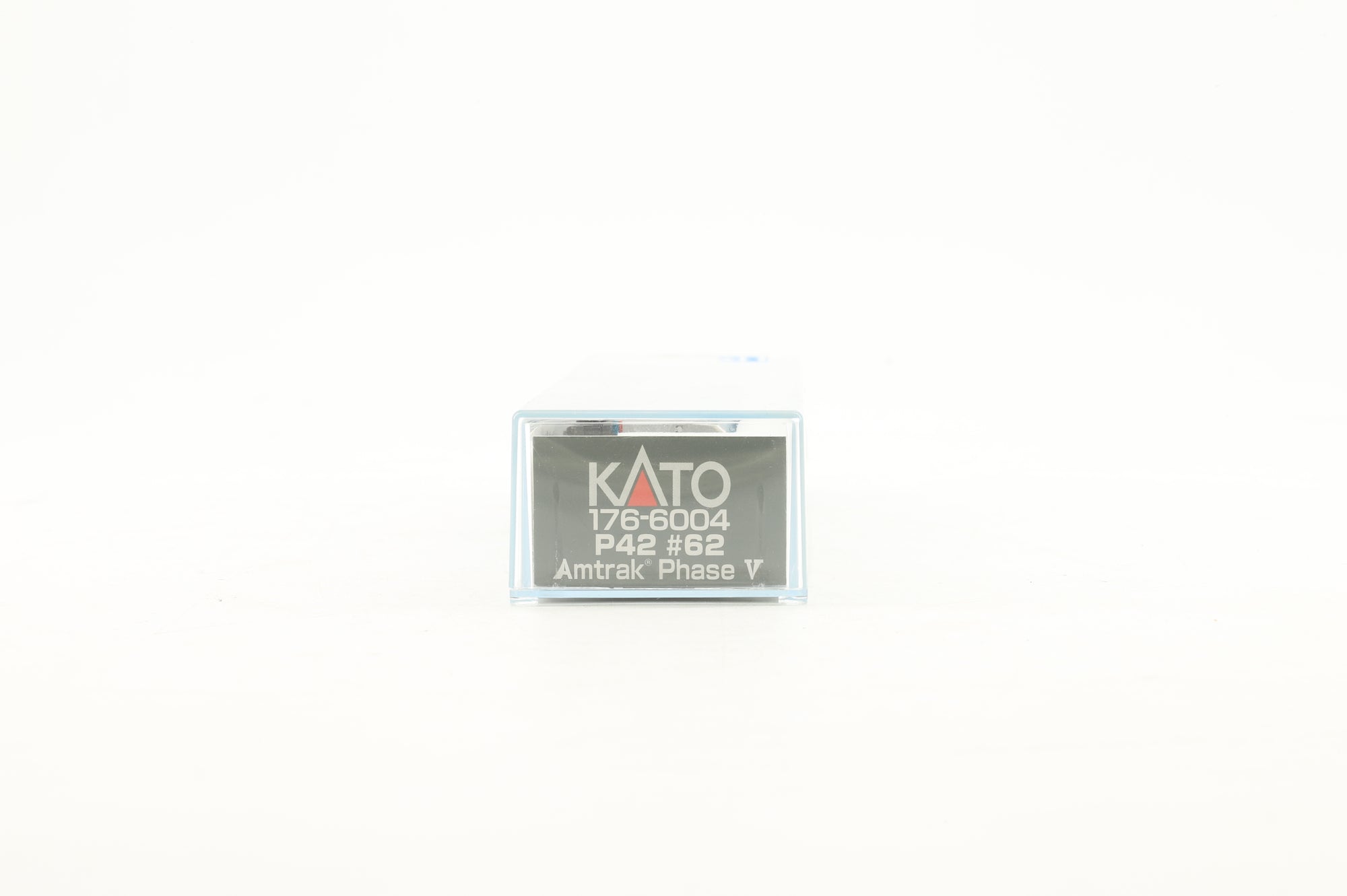 Kato N 176-6004 P42 #62 in Amtrak Livery