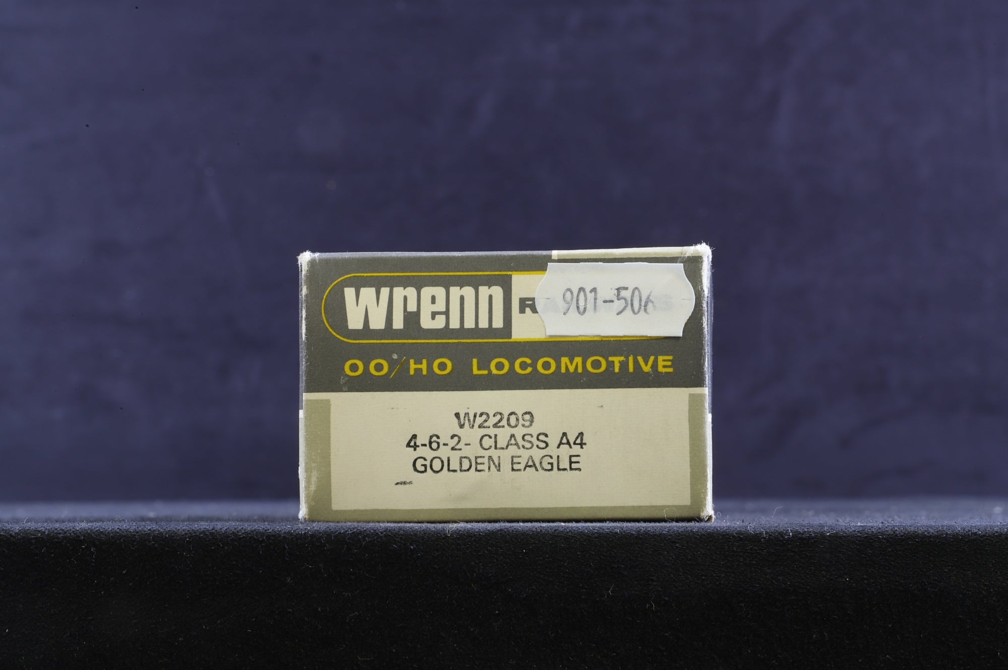 Wrenn OO W2209 4-6-2 Class A4 Golden Eagle