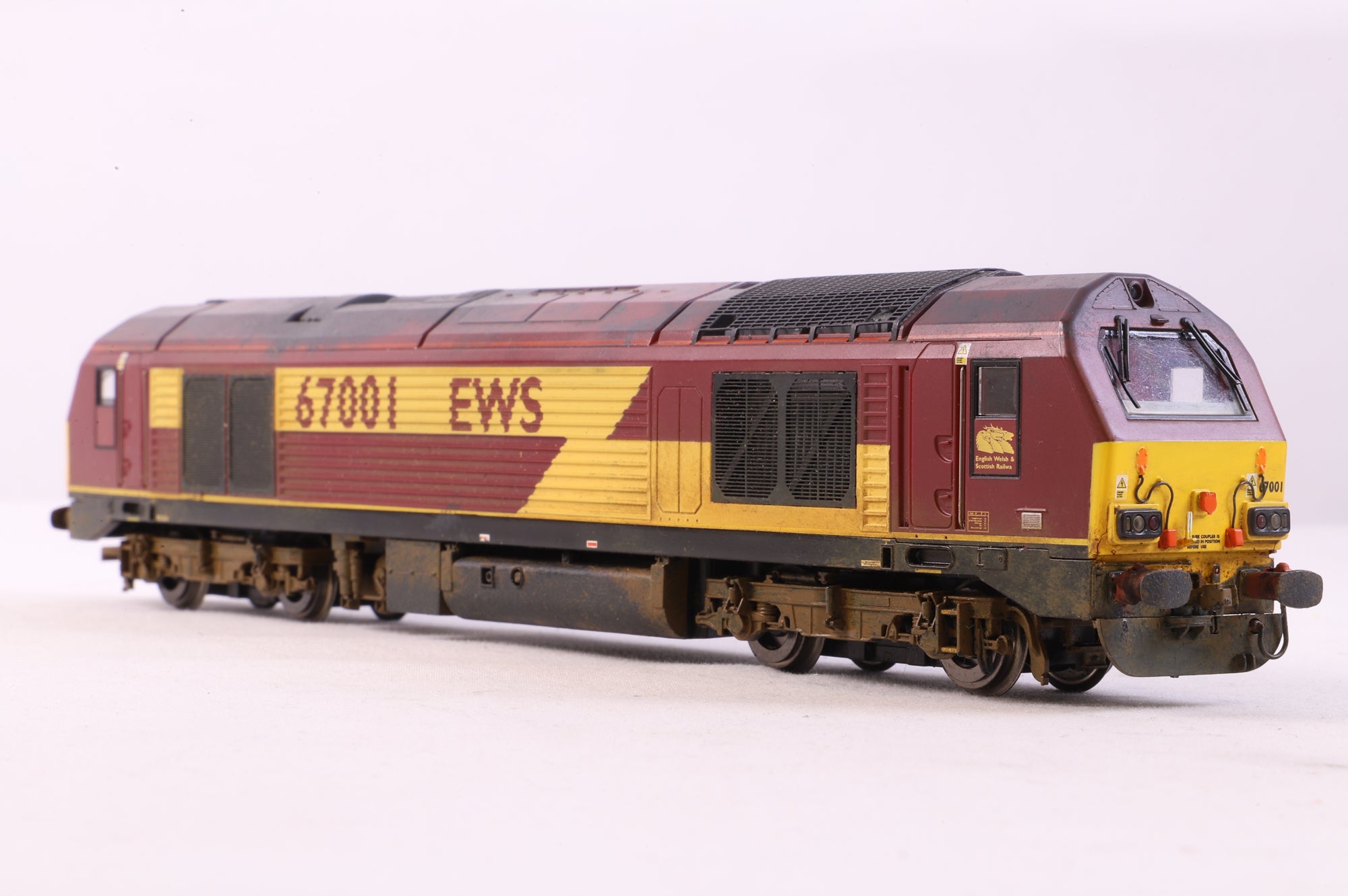 WORKSHOP Hornby OO R3040 EWS Bo-Bo Diesel Electric Class 67 '67001', DCC Fitted