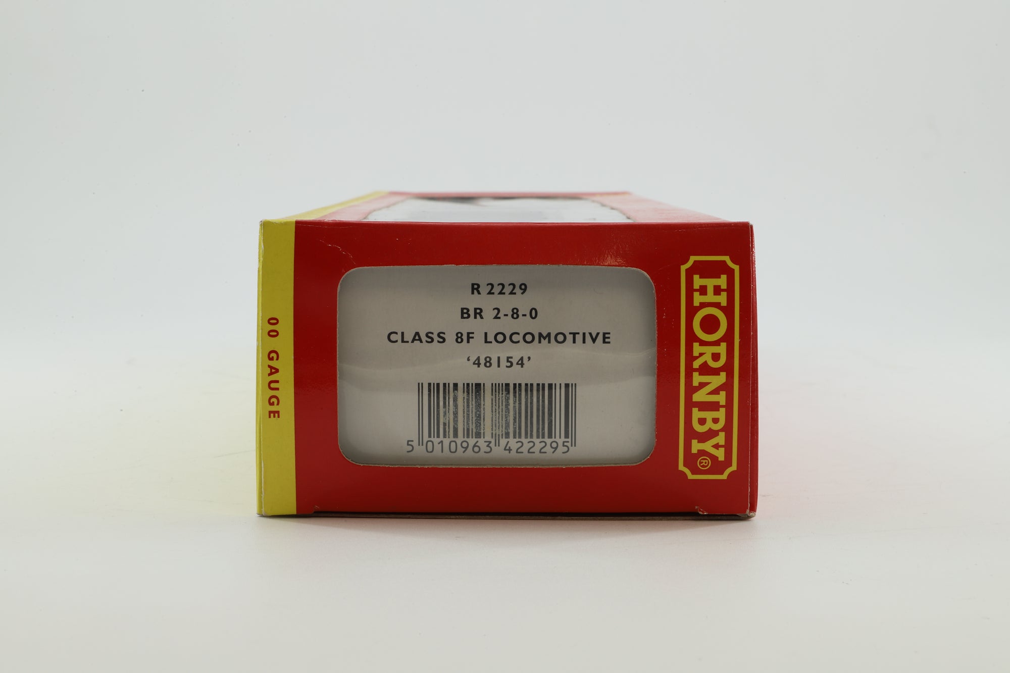 Hornby OO R2229 Class 8F 48154 in BR Black w/ Early Crests