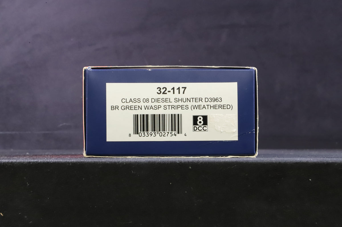 Bachmann OO 32-117 Class 08 D3963 in BR Green w/ Wasp Stripes - Weathered