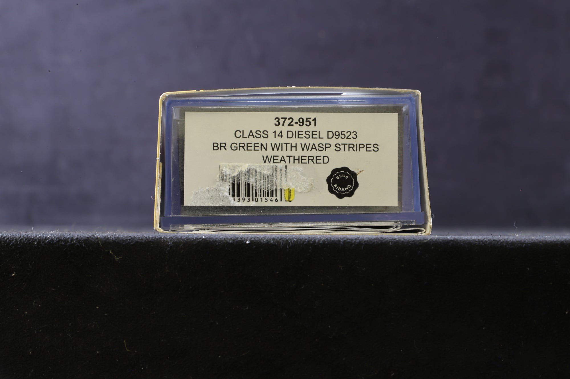 Graham Farish N 372-951 Class 14 Diesel 'D9523' BR Green Wasp Stripes Weathered
