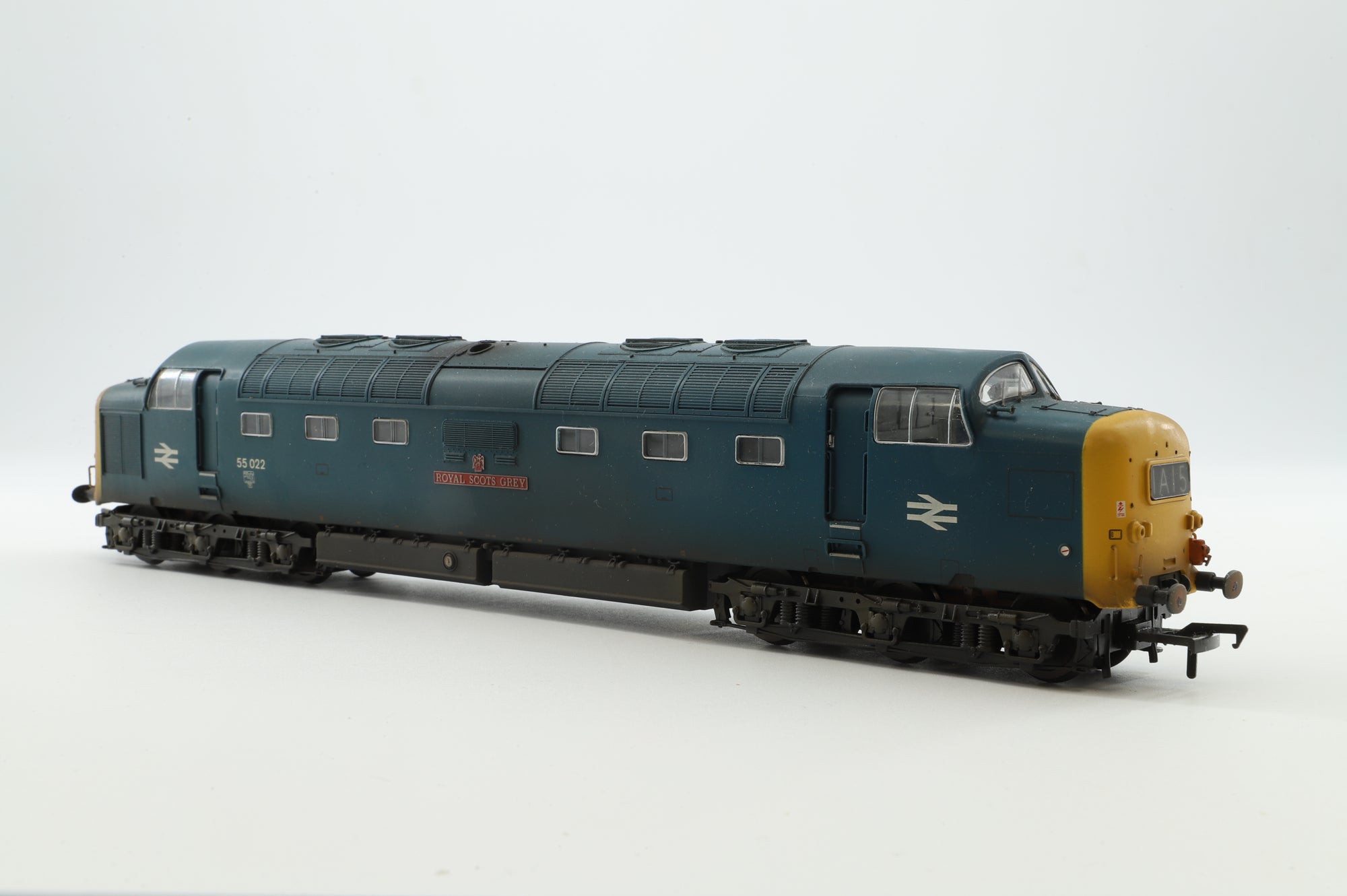Bachmann OO 32-531DC Class 55 '55022' 'Royal Scots Grey' BR Blue, DCC Sound, TMC Customised & Weathered