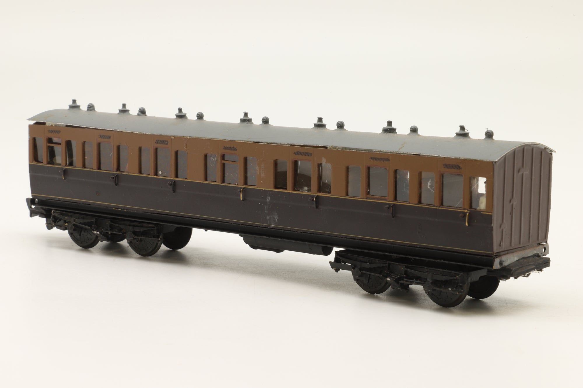 WORKSHOP Chowbent OO Rake Of 2 L&YR Kit Built Coaches