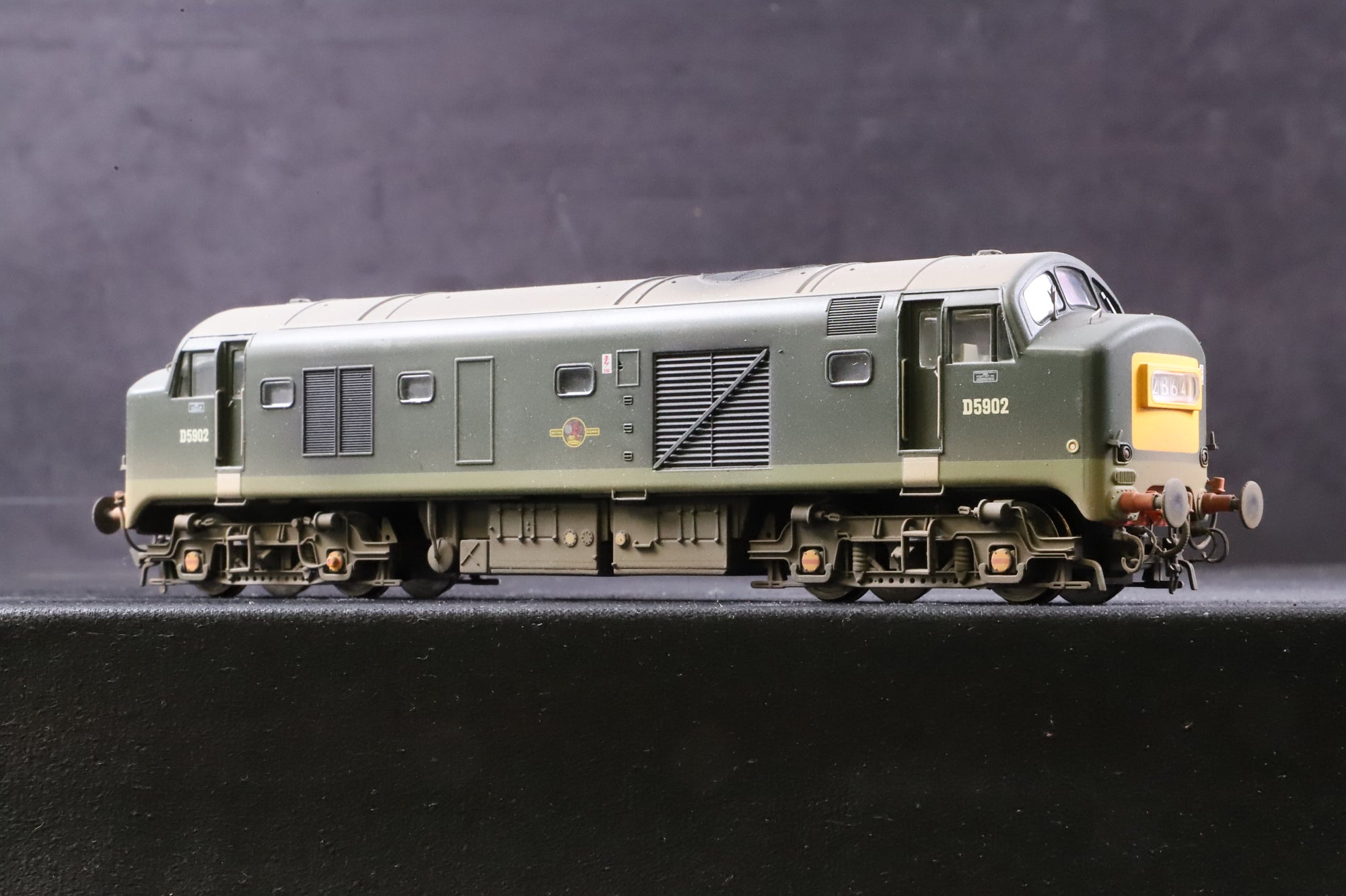 Heljan OO 2305 Class 23 'D5902' BR Green Small Yellow Panel Weathered