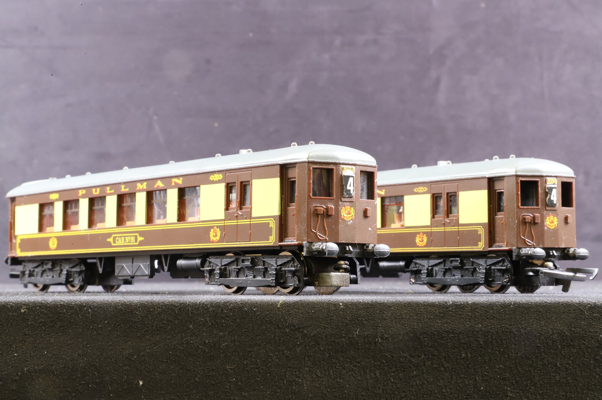 Wrenn OO W3006/7 SR Pullman Motor Coach & Dummy