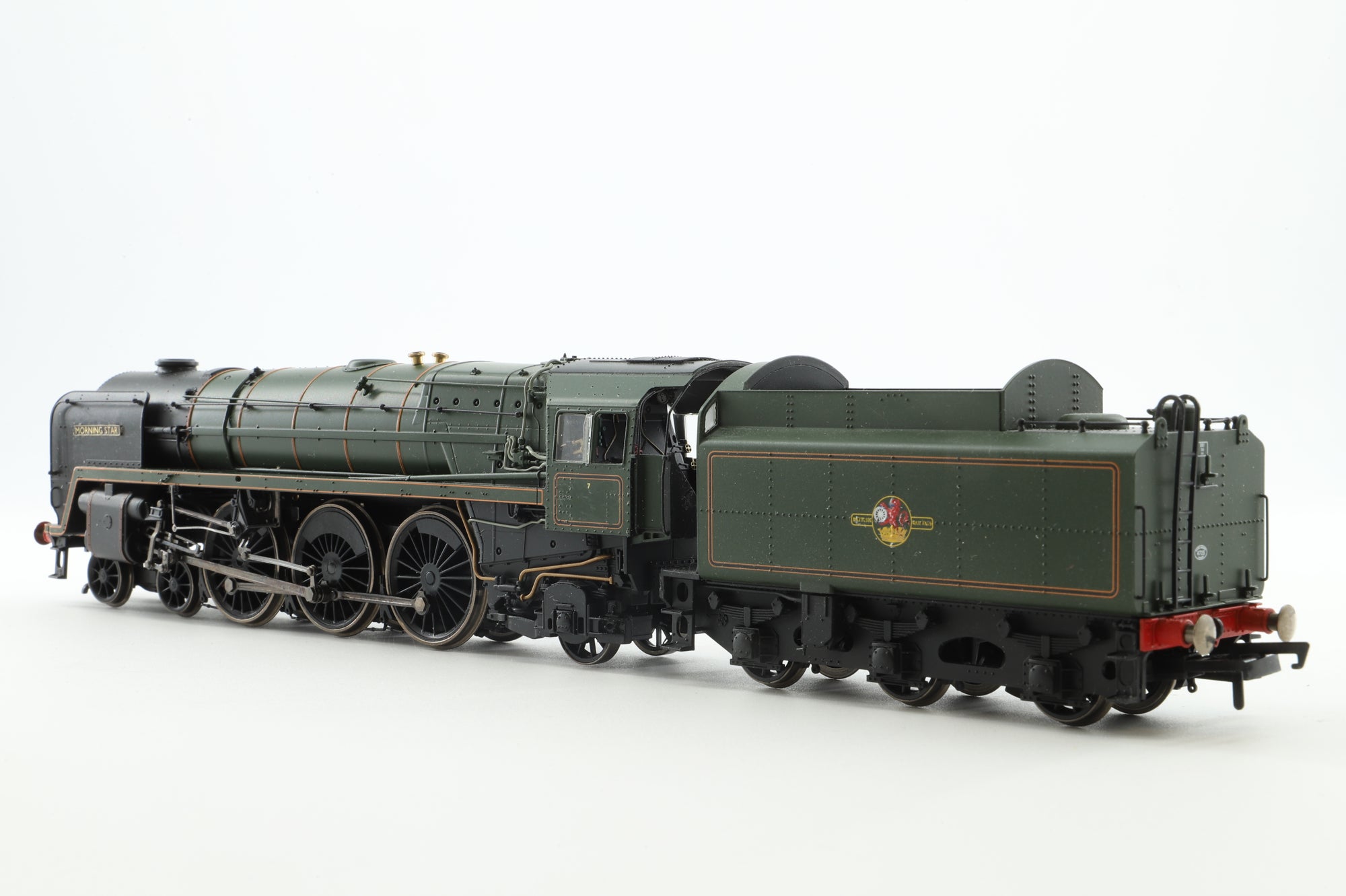 Hornby OO R30362 BR Britannia Class 4-6-2 BR Green Early Crest Renamed and Denumbered
