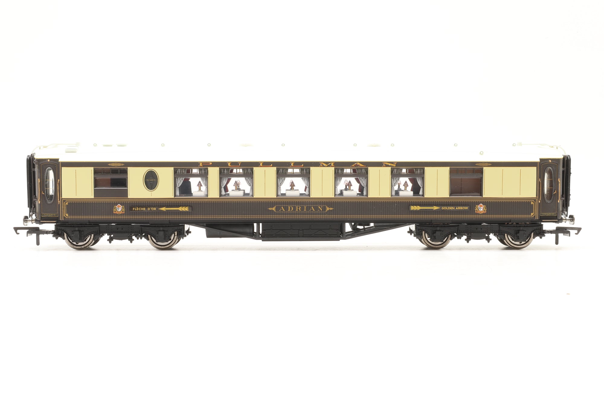 Hornby OO R2369/4196 'The Golden Arrow' Train Pack w/ Additional Coach Pack