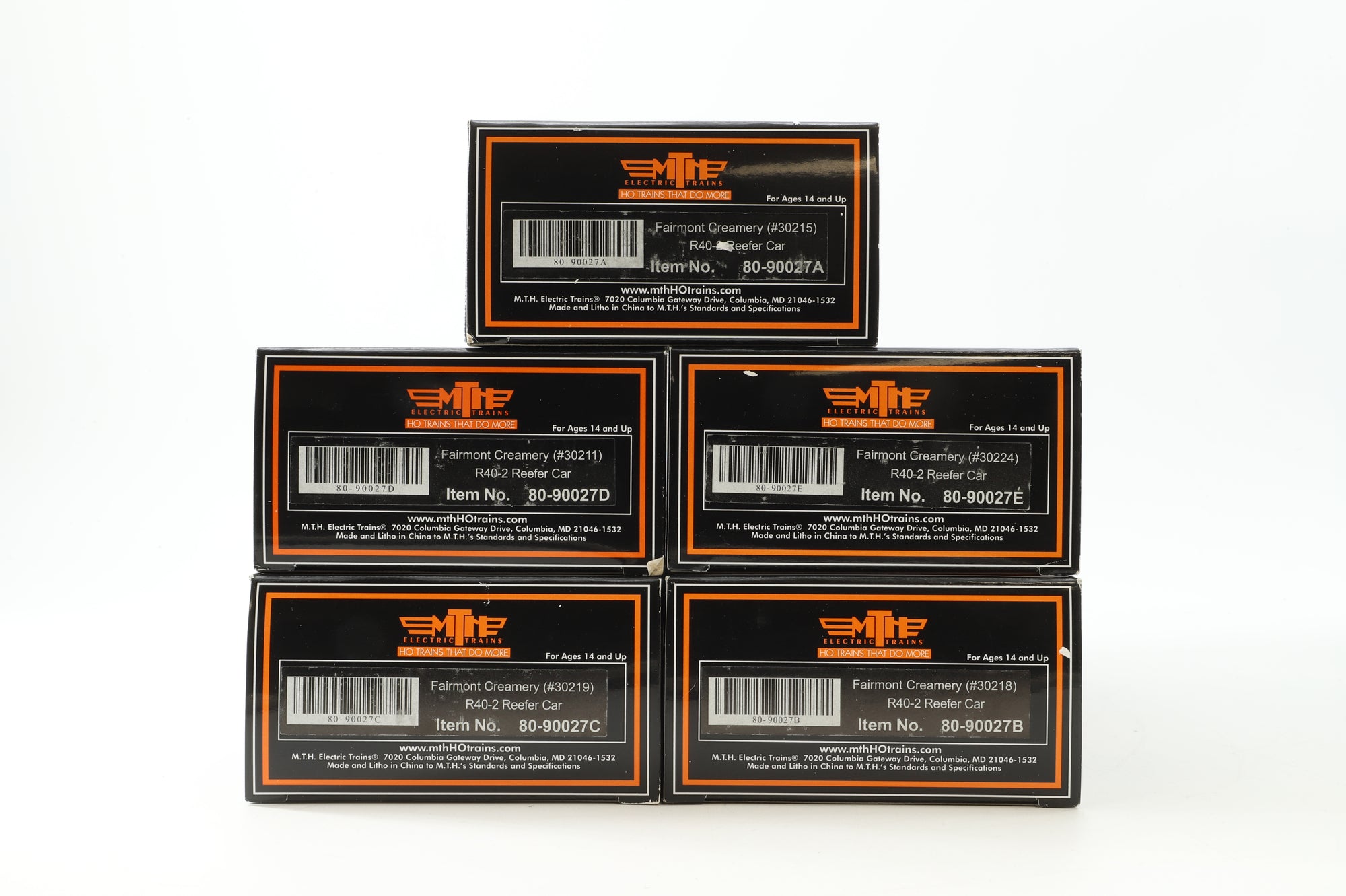 MTH HO Rake of 5 R40-2 Reefer Cars, Fairmont Creamery, Inc. 80-90027A, B, C, D & E