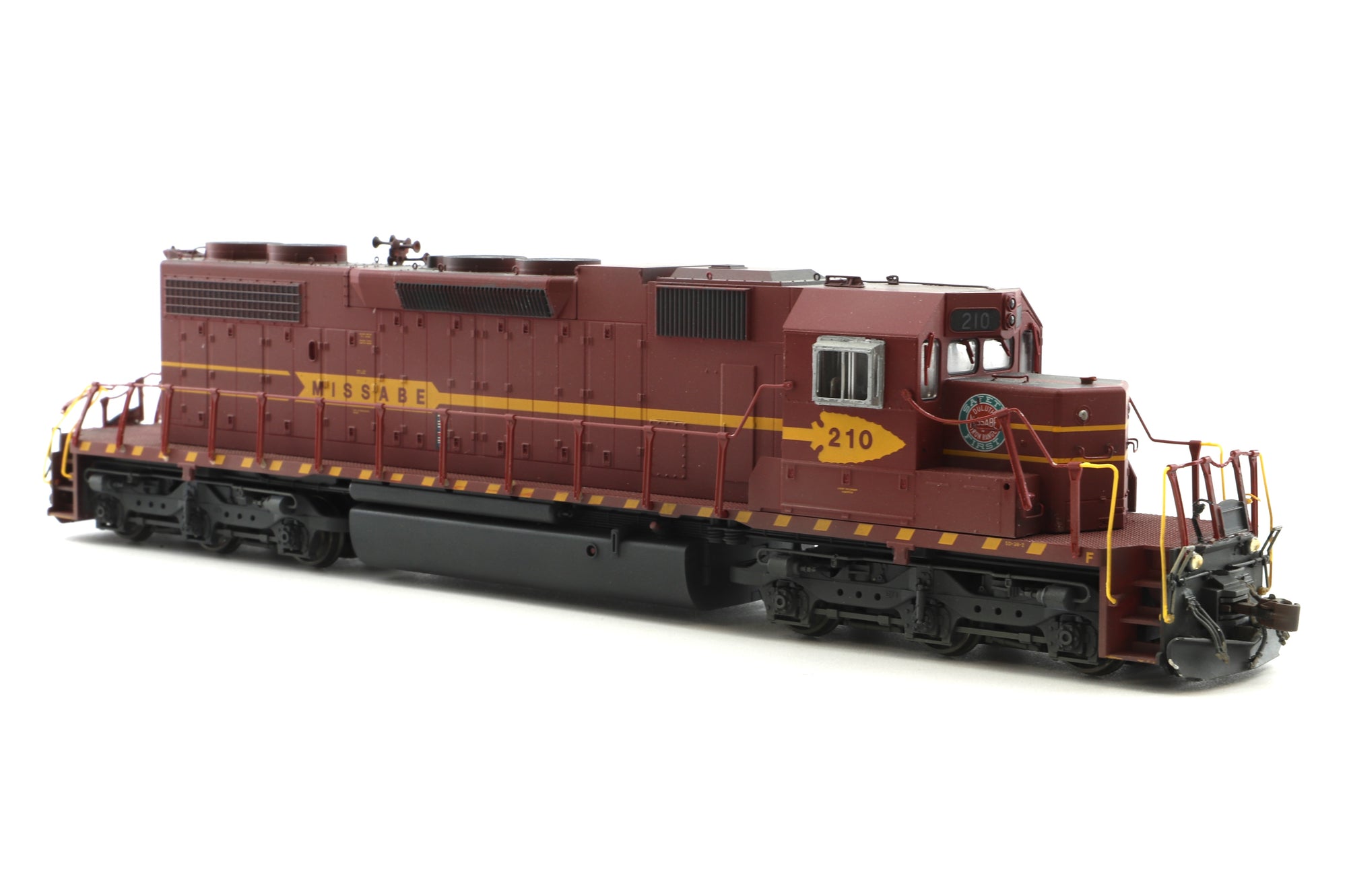 Kato HO 37-6531 EMD SD38-2 Duluth, Missabe & Iron Range '210', Weathered