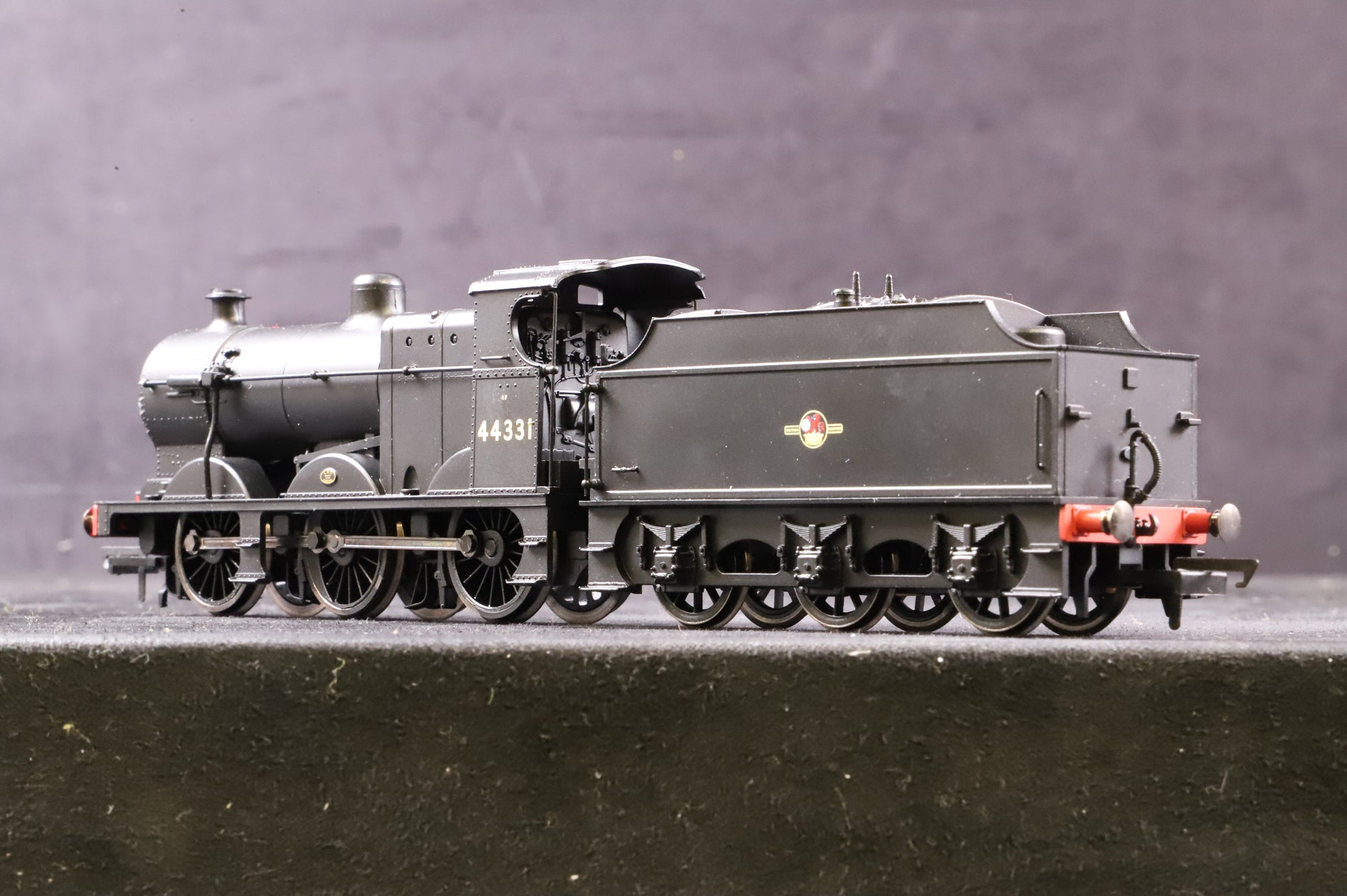 Hornby OO R2066 Class 4F 0-6-0 '44331' BR Black L/C