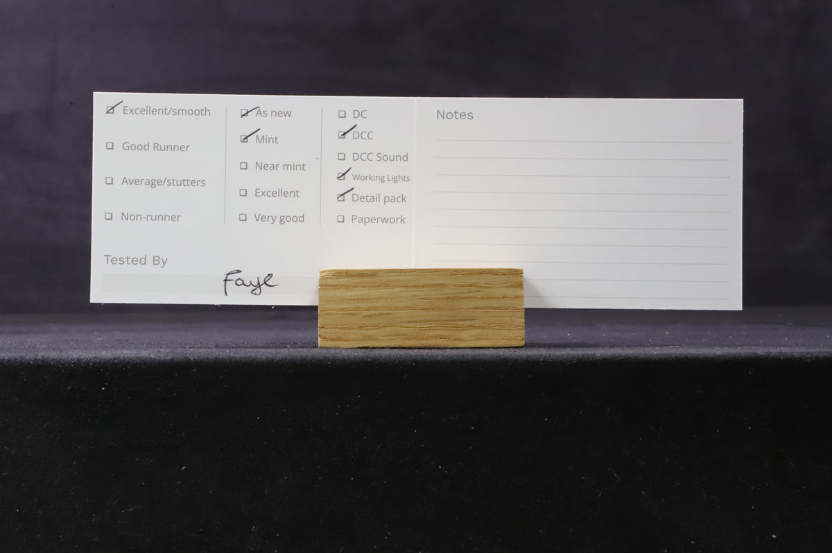 Atlas N Gauge 30002067 SD-60 Diesel Locomotive 6044 in SOO Livery