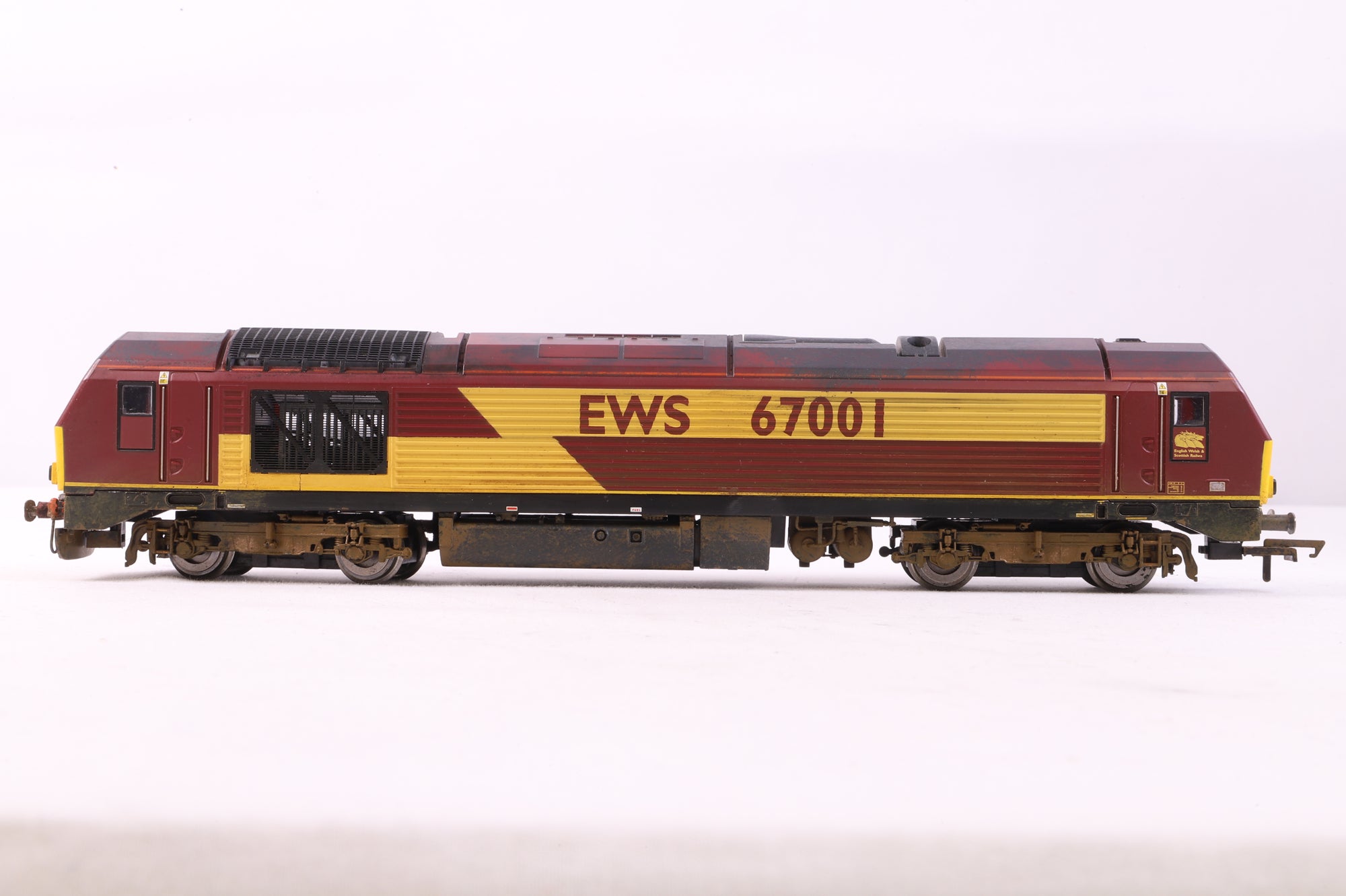 WORKSHOP Hornby OO R3040 EWS Bo-Bo Diesel Electric Class 67 '67001', DCC Fitted