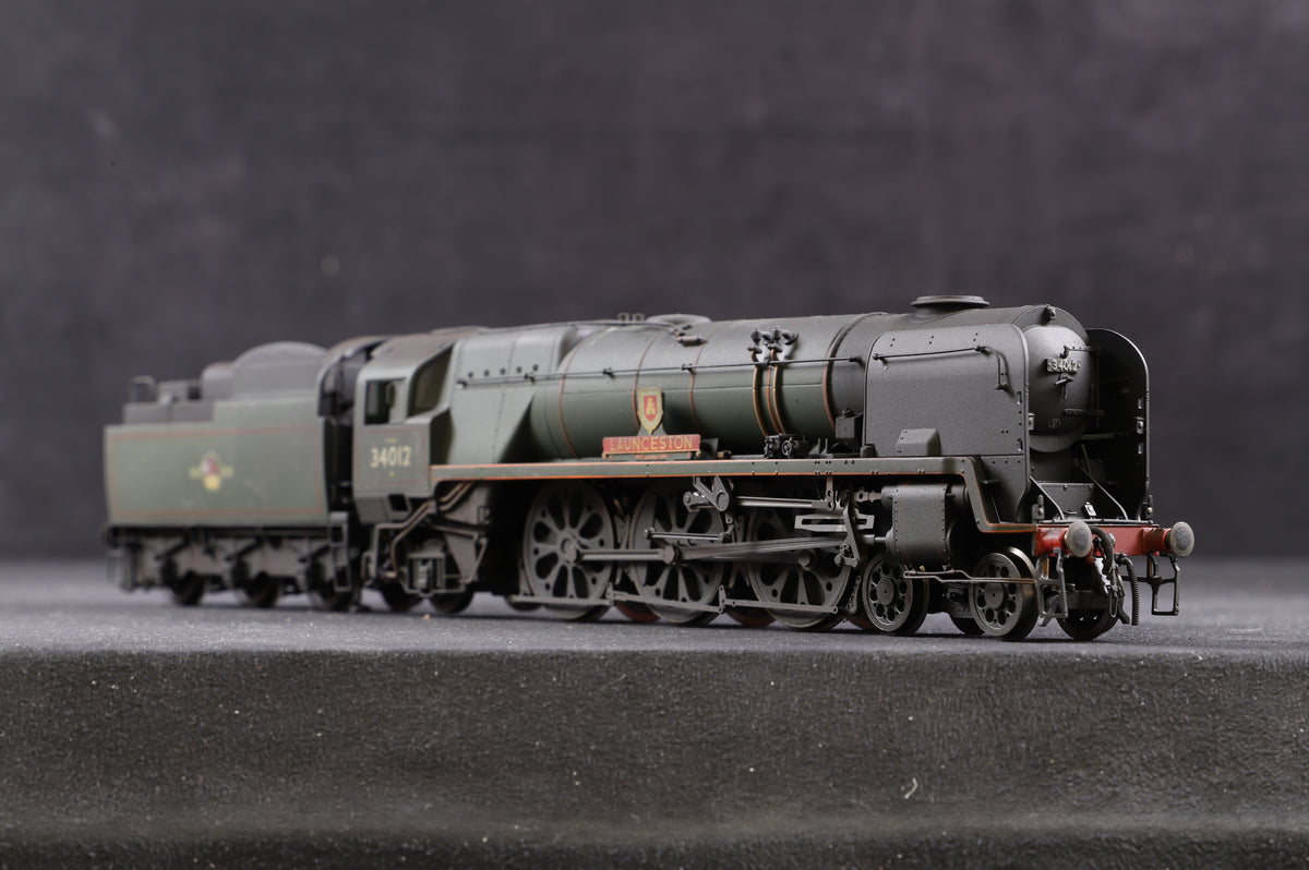 Hornby OO R3203 4-6-2 Rebuilt West Country Class &#39;Launceston&#39; &#39;34012&#39; BR Green L/C Weathered Renamed &amp; Renumbered