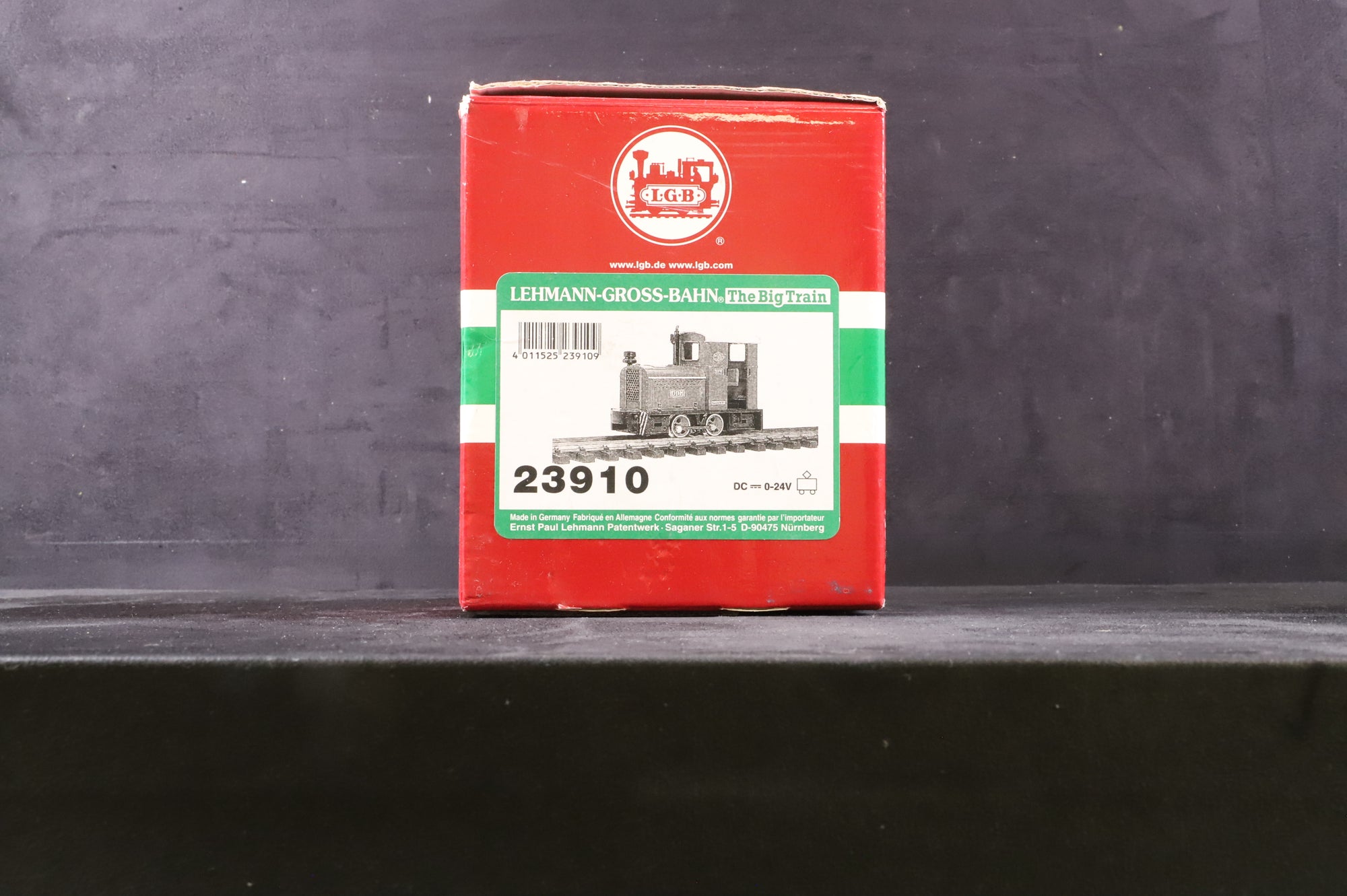 LGB G Scale 23910 0-4-0 Shunter 'V12 01' in a Red 'DDM' Livery.