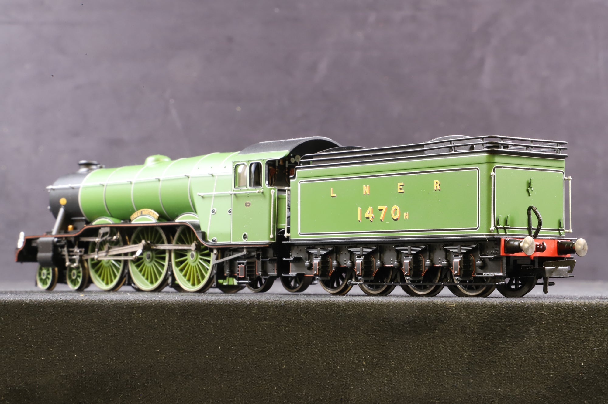 Hornby OO R2405 Class A1 '1470' 'Great Northern' LNER Green