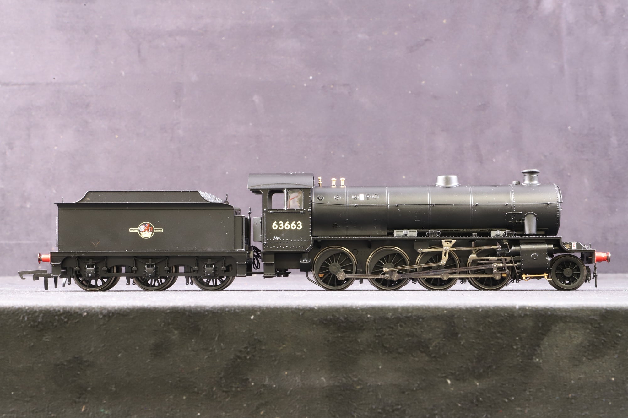 Hornby OO R3227 Class O1 '63663' BR Black L/C
