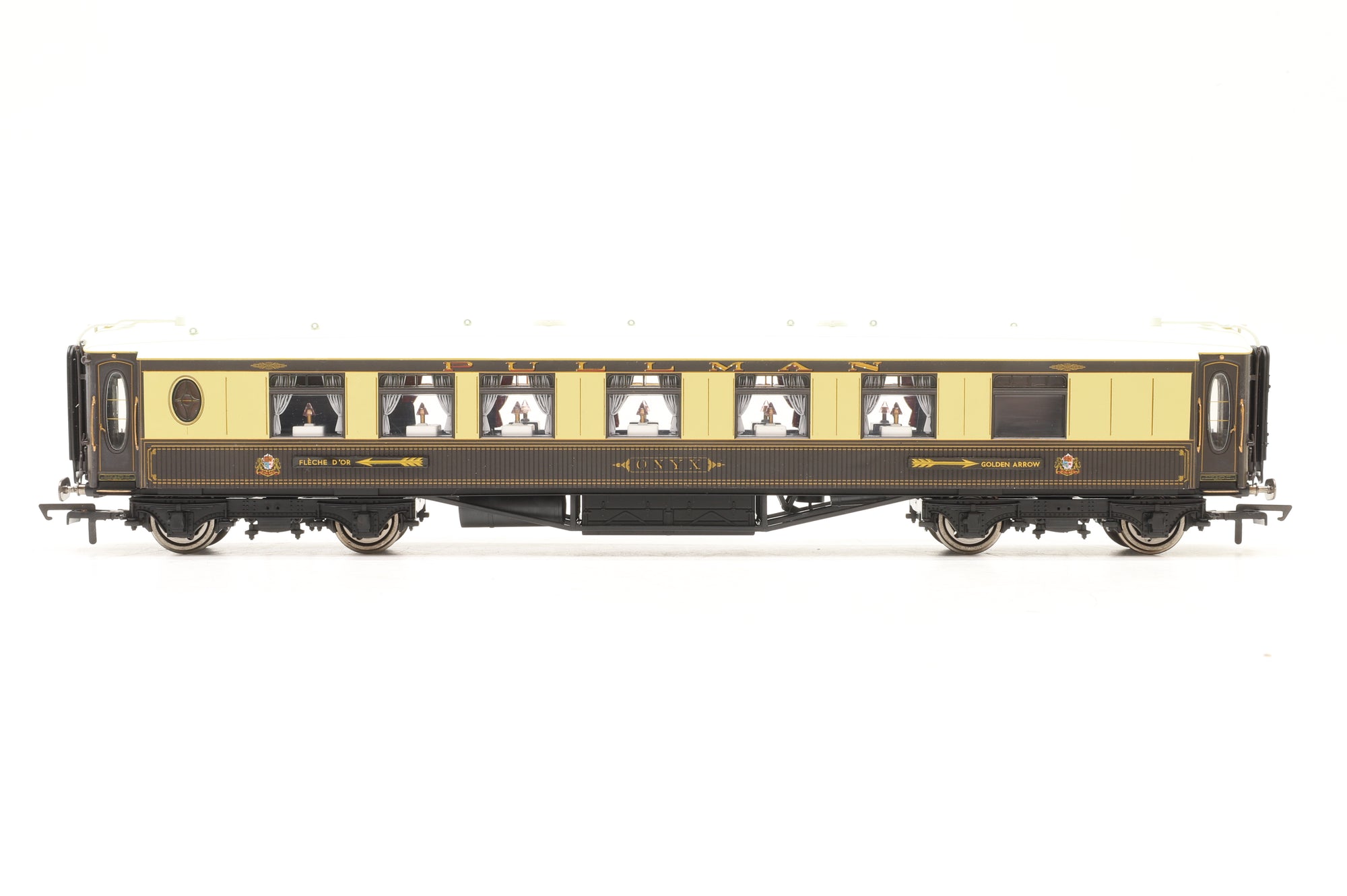 Hornby OO R2369/4196 'The Golden Arrow' Train Pack w/ Additional Coach Pack